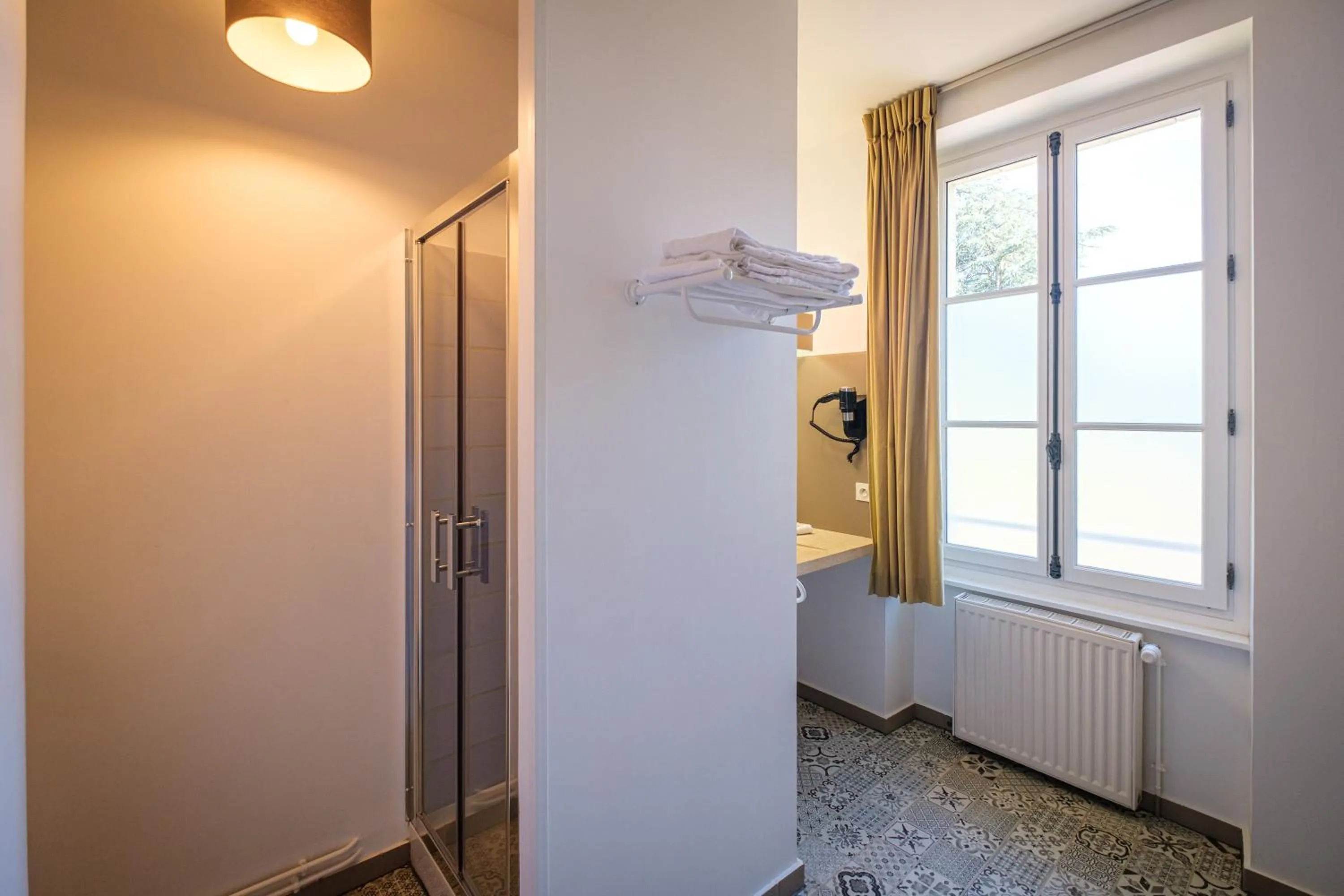 Bathroom in Domaine de Roiffé