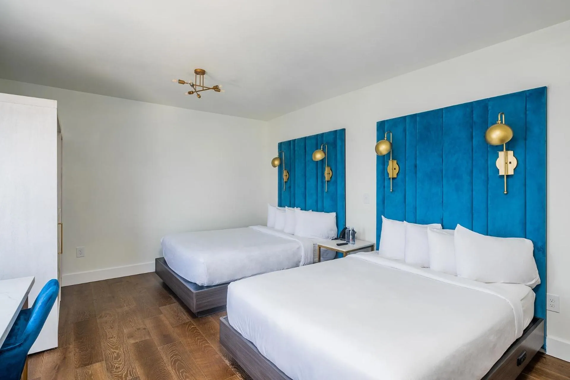 Bed in Scarborough Inn