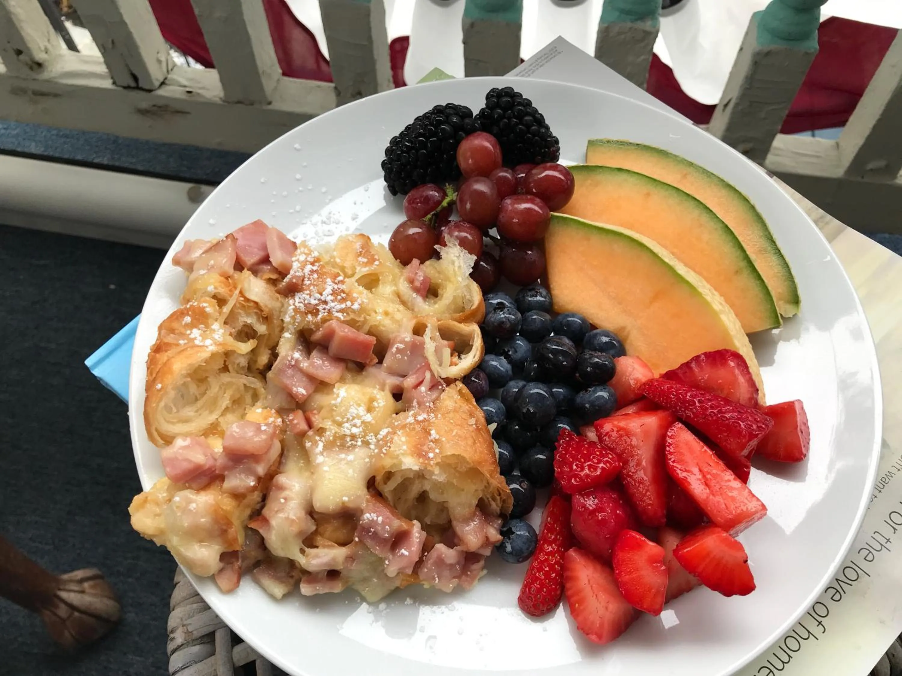 Breakfast in Scarborough Inn