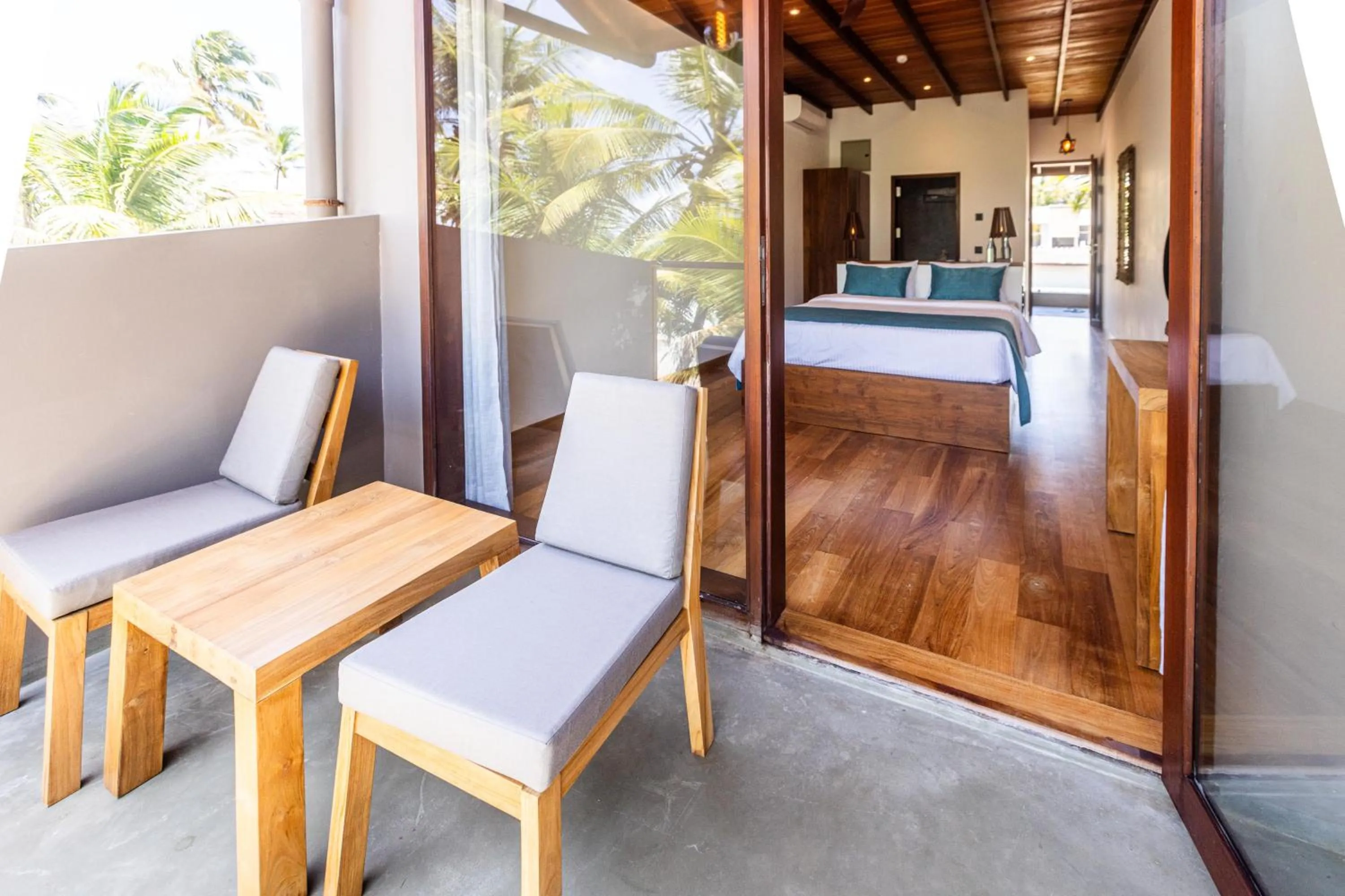 Balcony/Terrace, Bed in BK Beach Boutique Hotel - Hikkaduwa