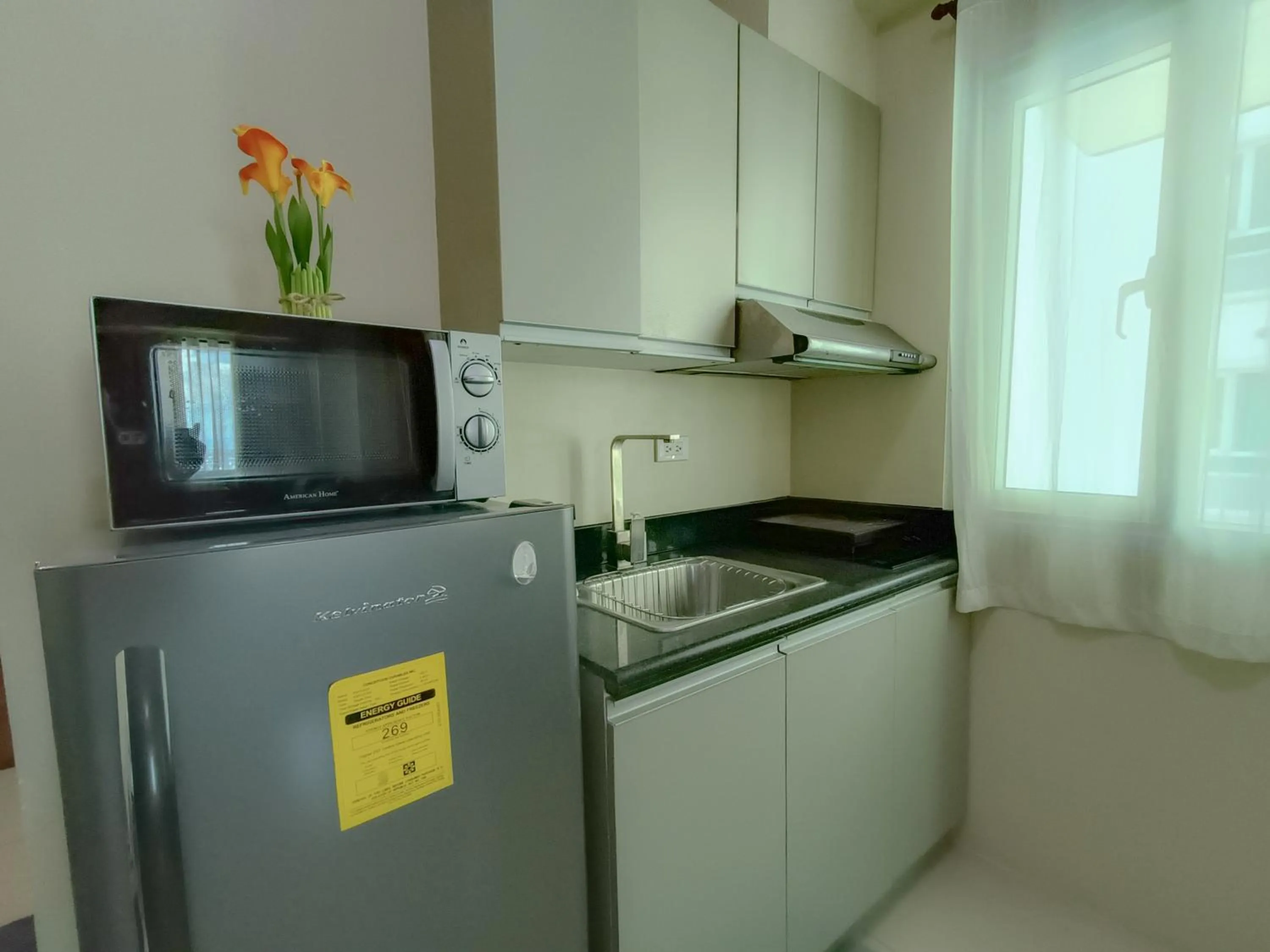 The Beacon Makati by Cozi Condotels