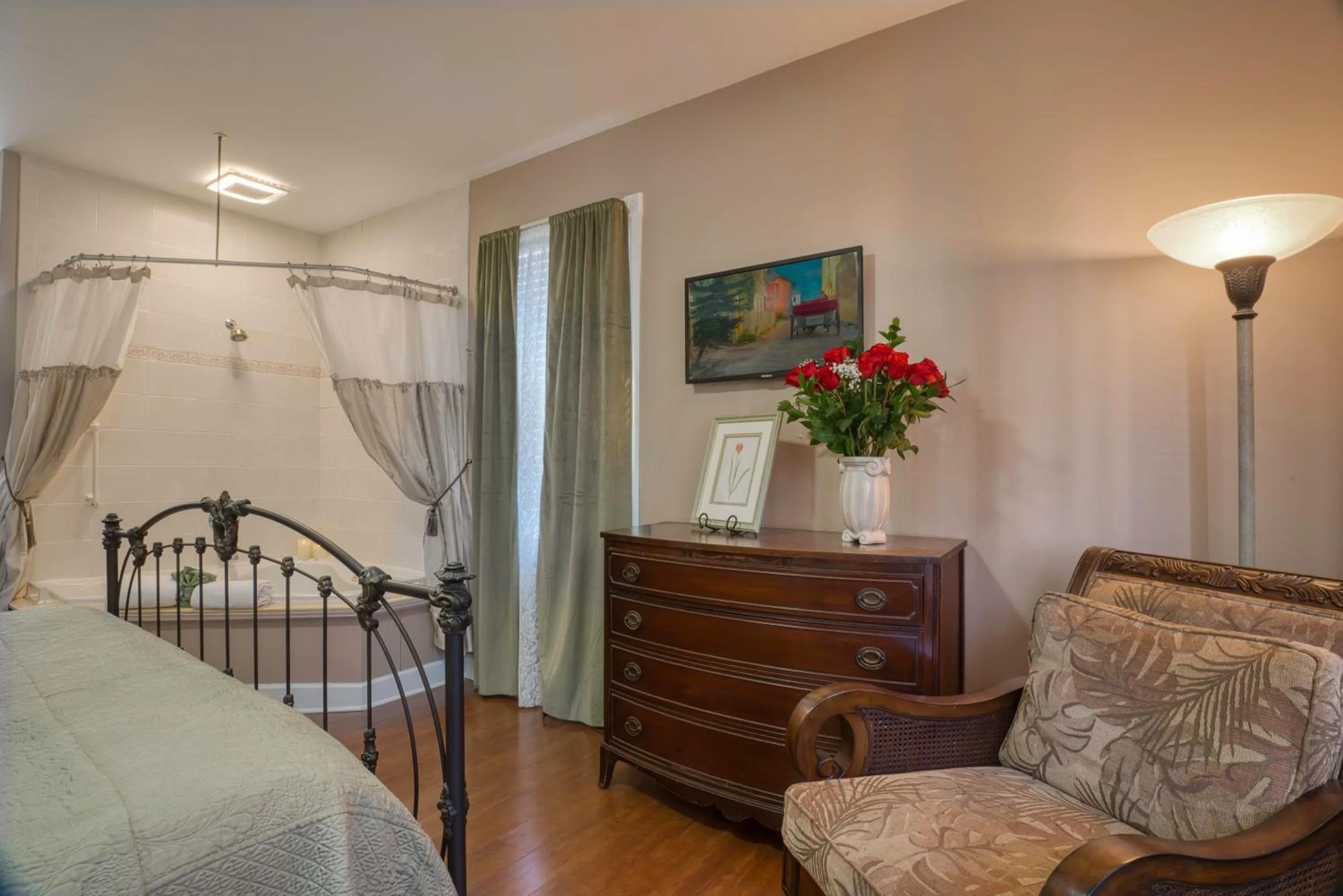 Bed in Victorian House Bed and Breakfast