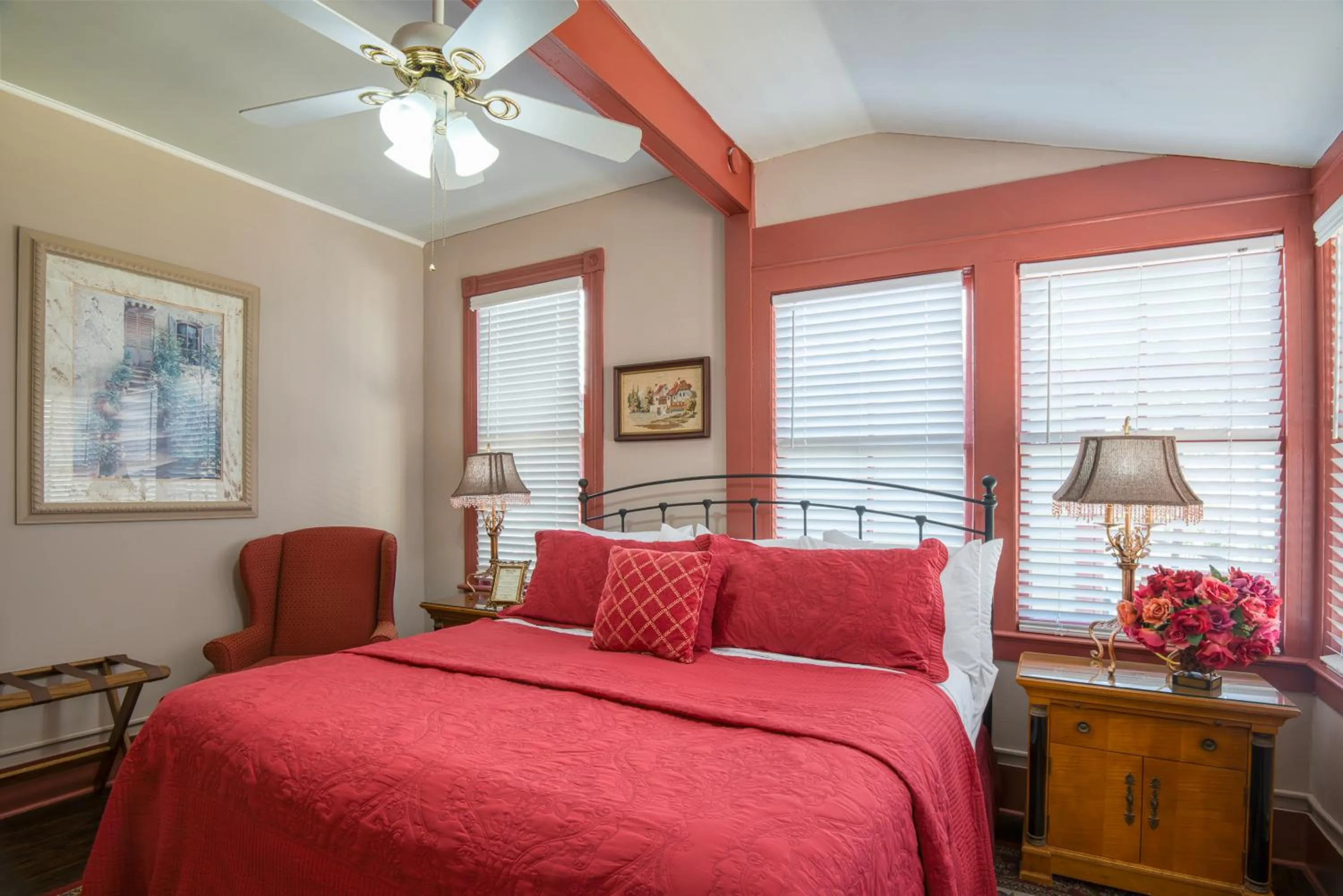 Bed in Victorian House Bed and Breakfast