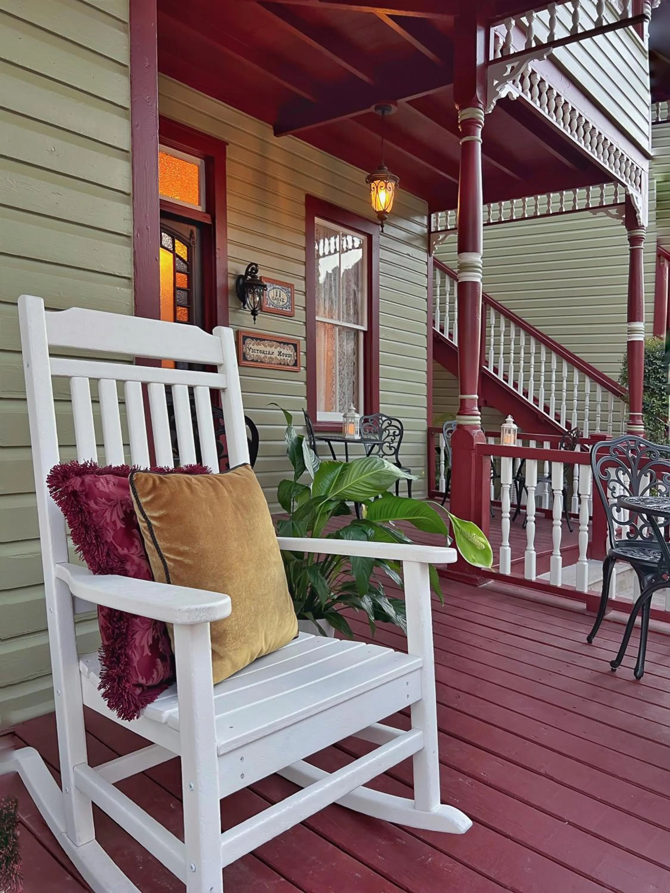 Patio in Victorian House Bed and Breakfast