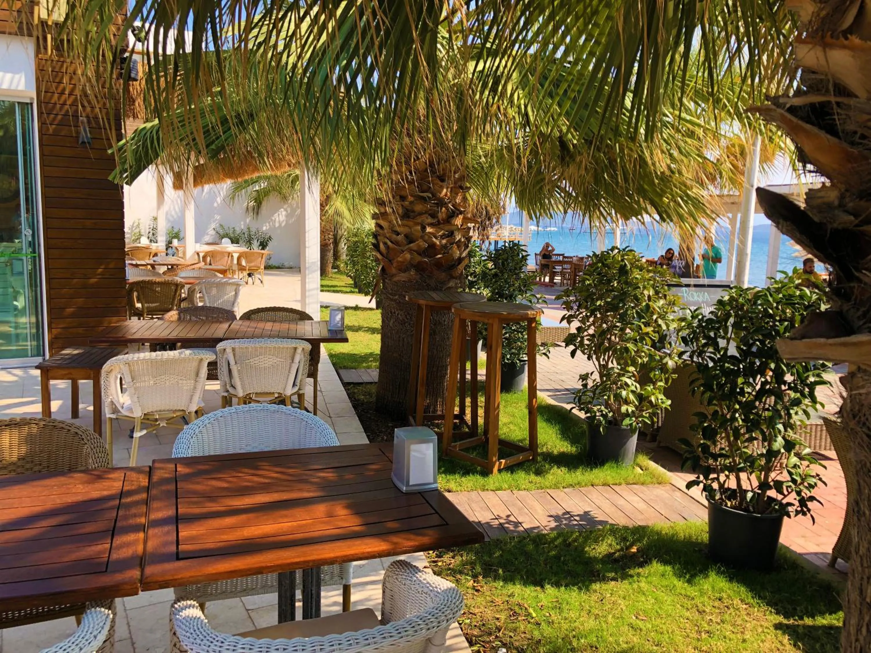 Restaurant/places to eat in Zest Exclusive Hotel & Spa