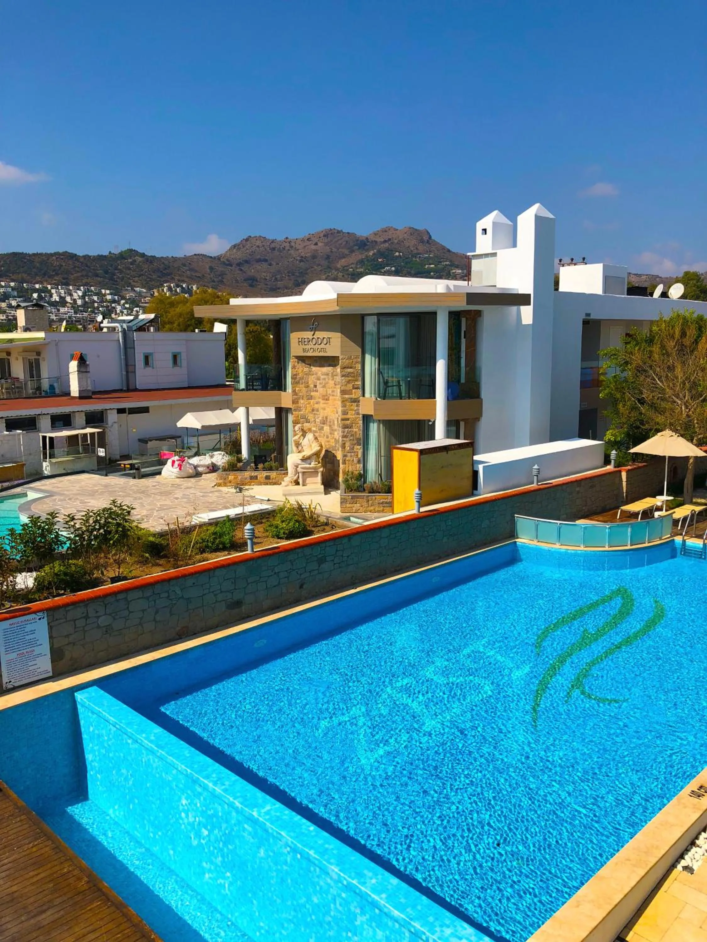 Swimming pool in Zest Exclusive Hotel & Spa