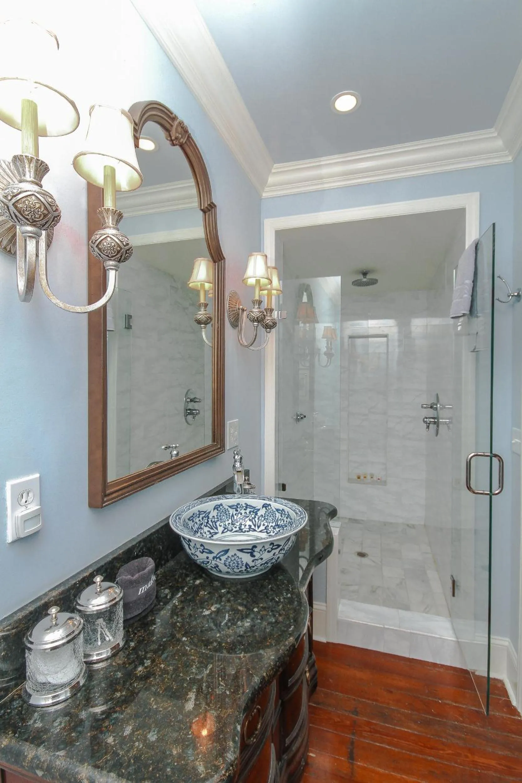 Shower in The Kenwood Inn Oldest Bed and Breakfast, St Augustine Historic District