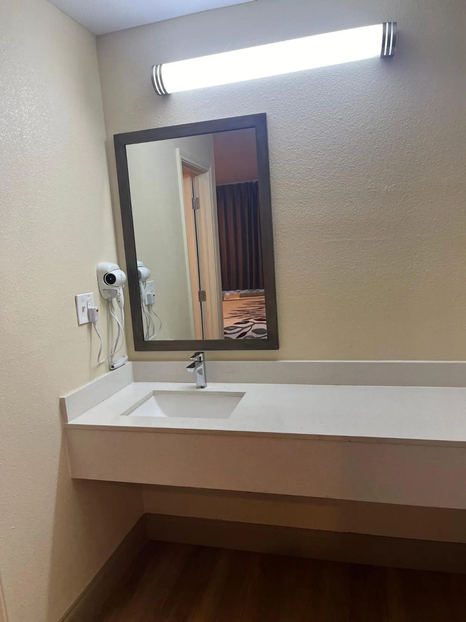 Bathroom in Red Roof Inn Haltom City