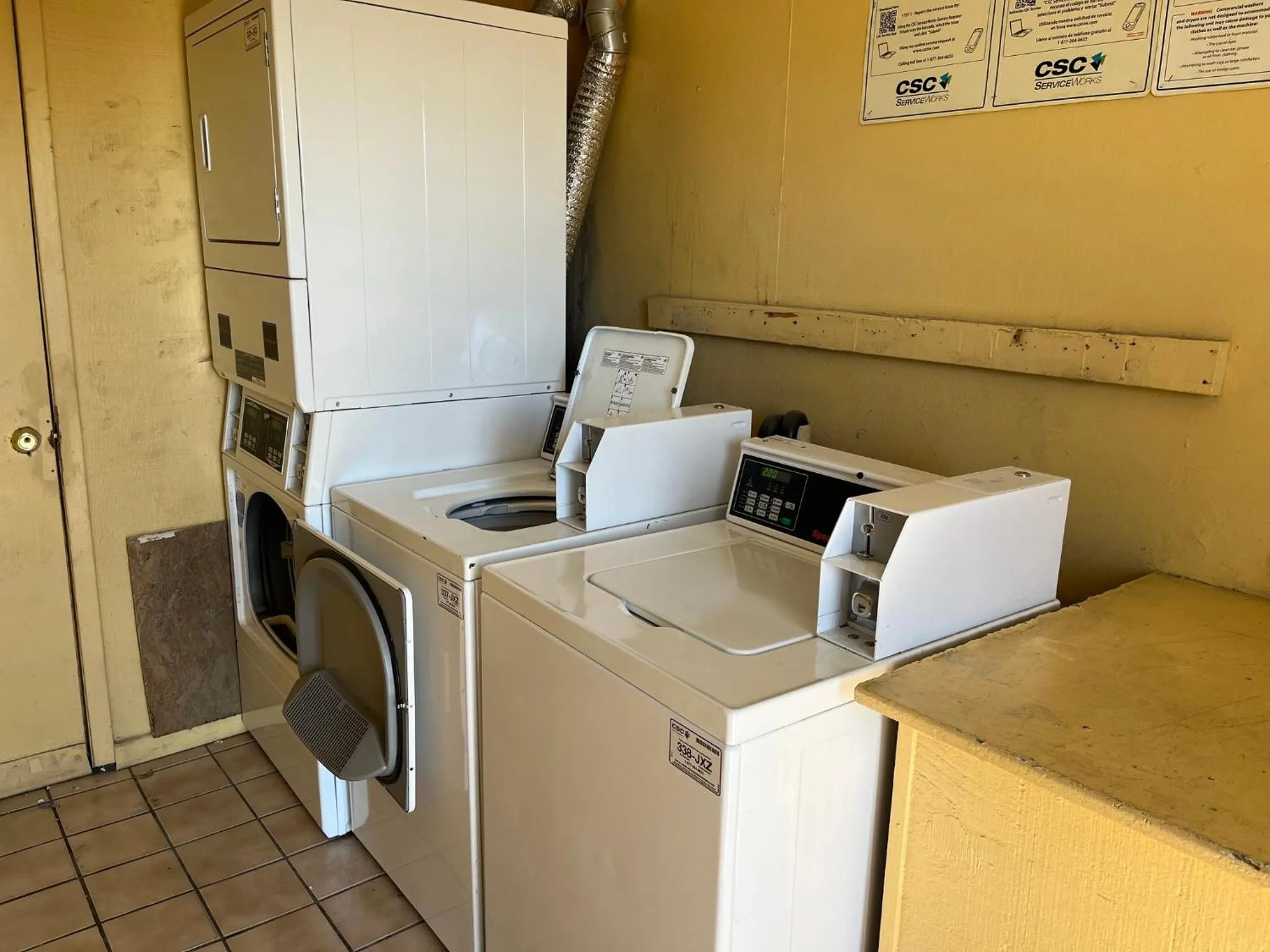 laundry in Red Roof Inn Haltom City