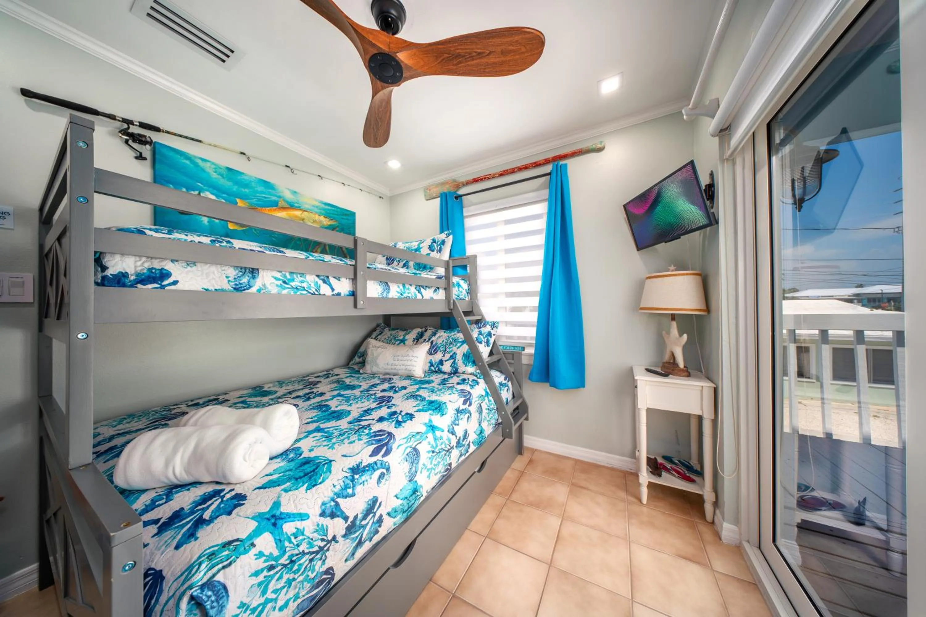 Bed in Casa Blue Pelican.