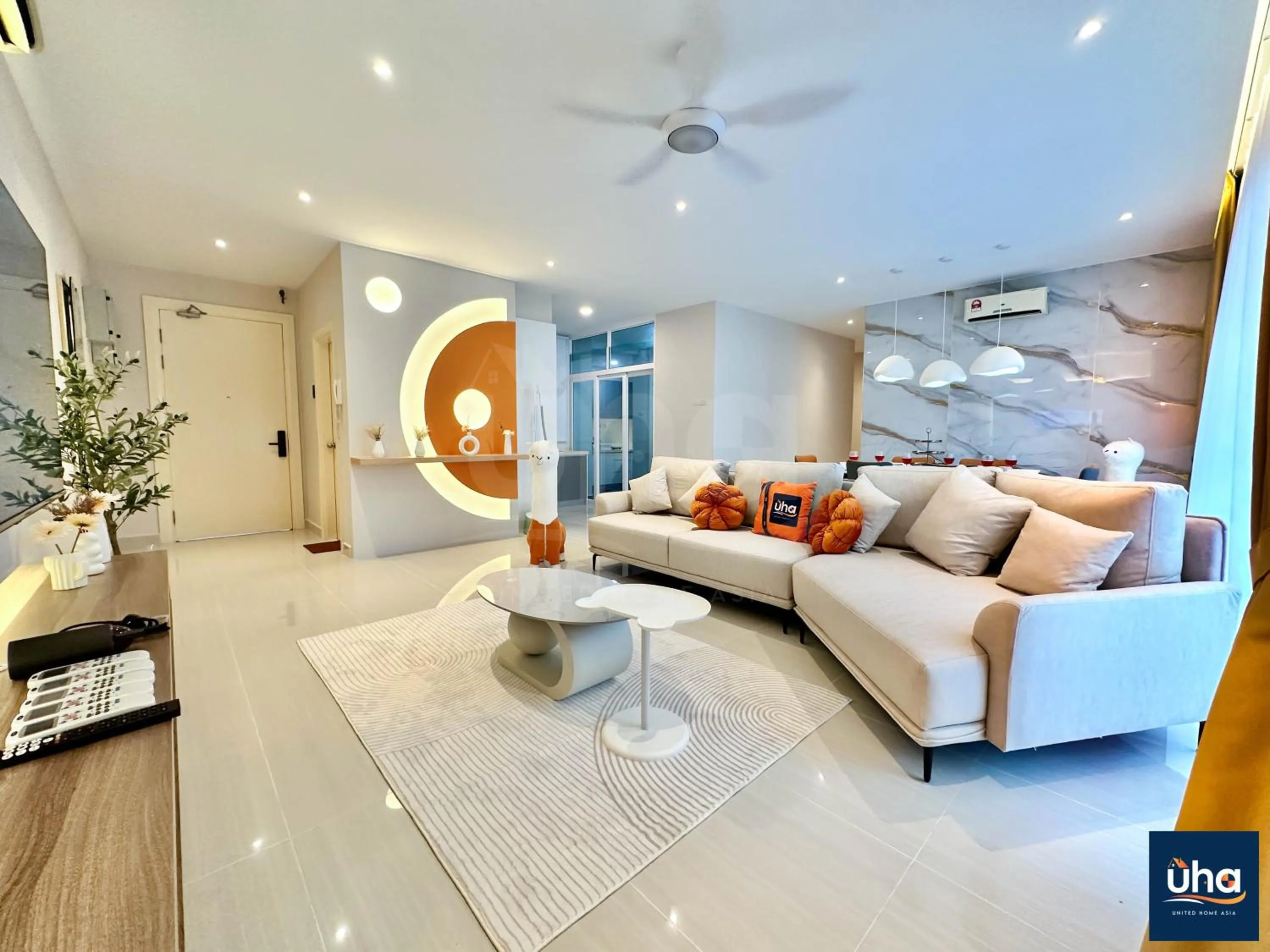 TV and multimedia in Medini Signature Suites by RR JBcity