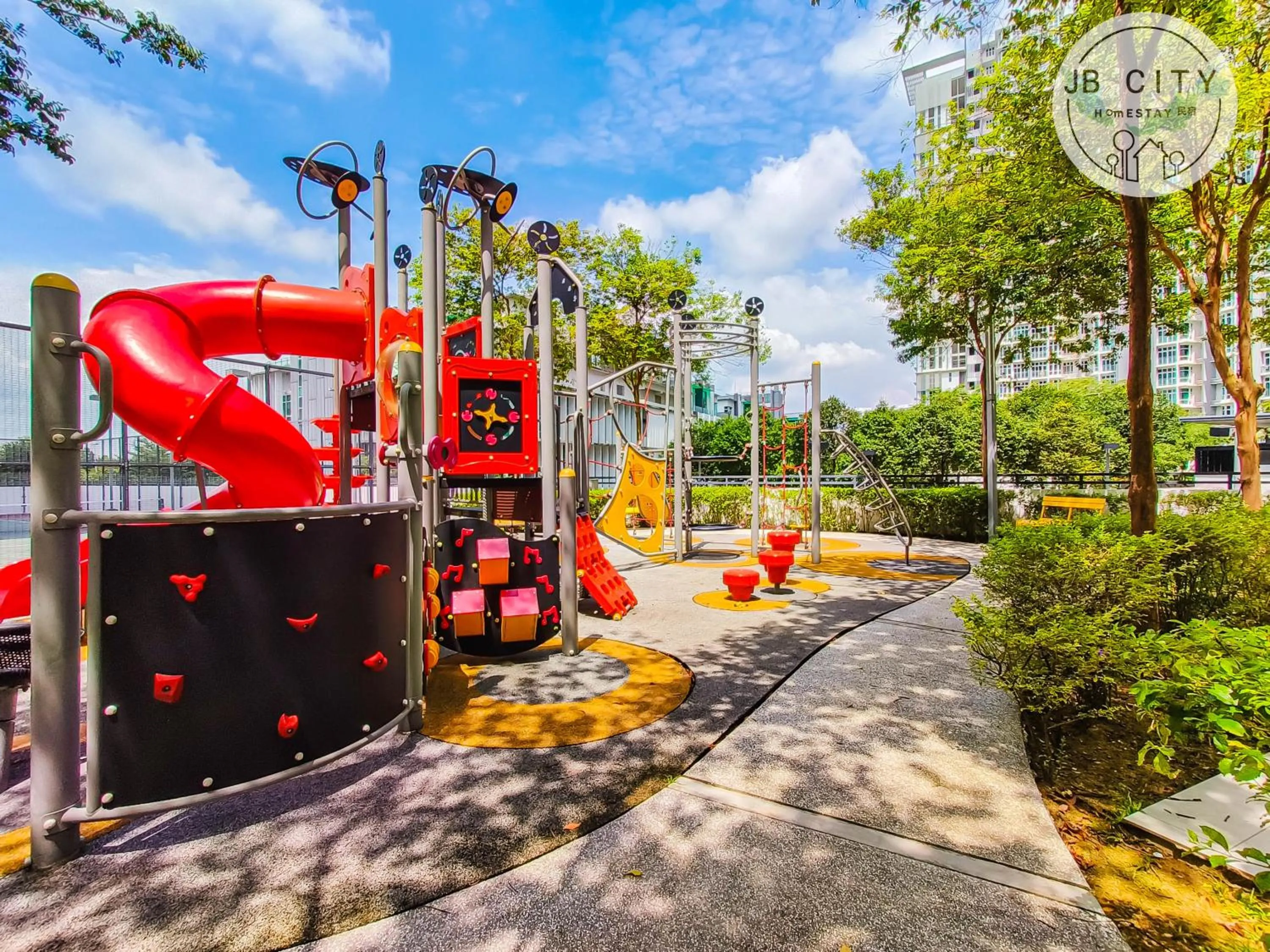Children play ground in Medini Signature Suites by RR JBcity