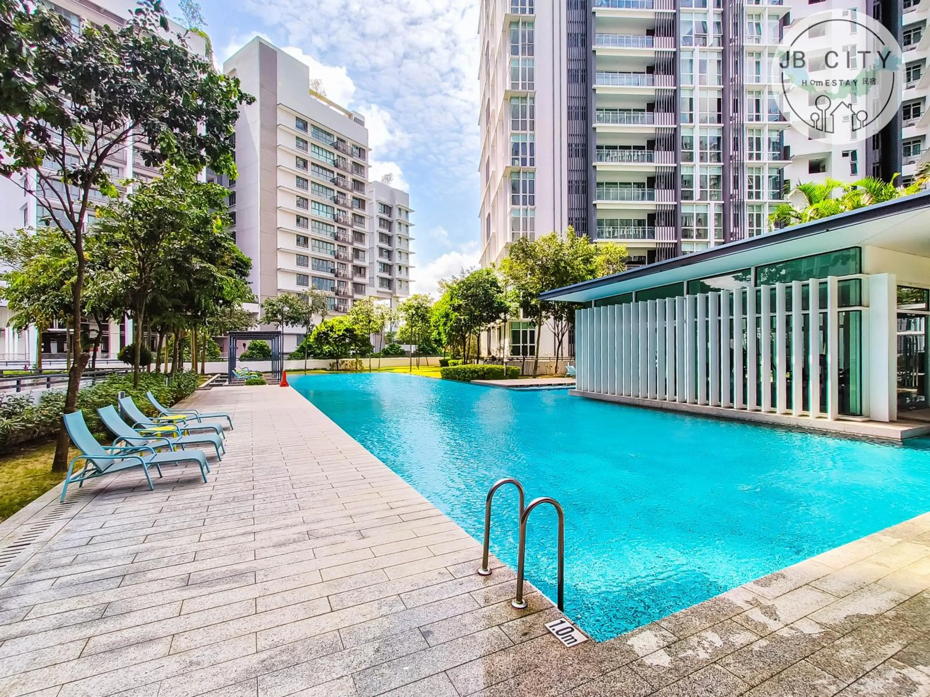 Pool view in Medini Signature Suites by RR JBcity