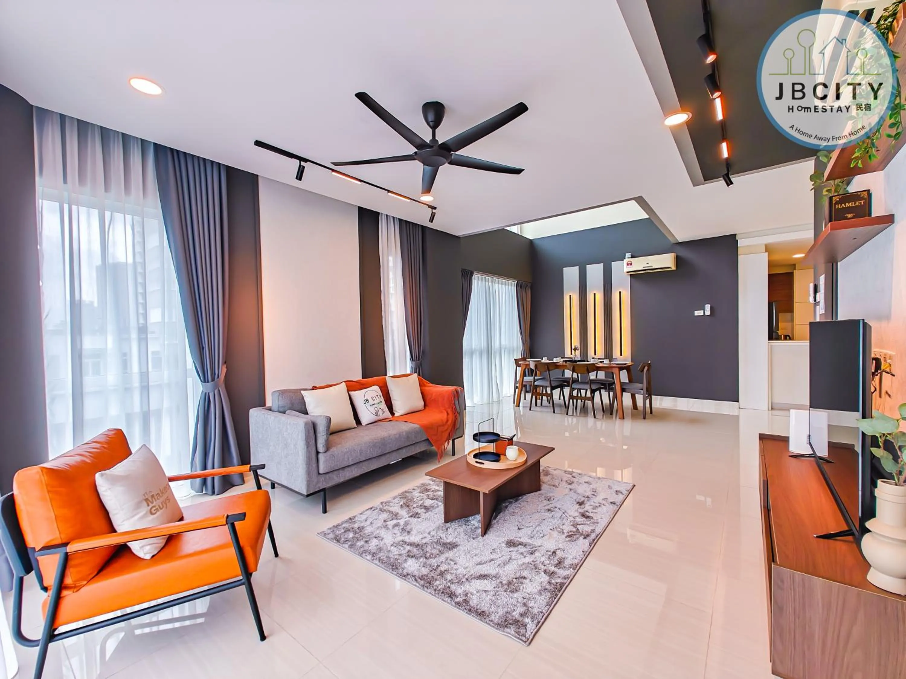 TV and multimedia in Medini Signature Suites by RR JBcity