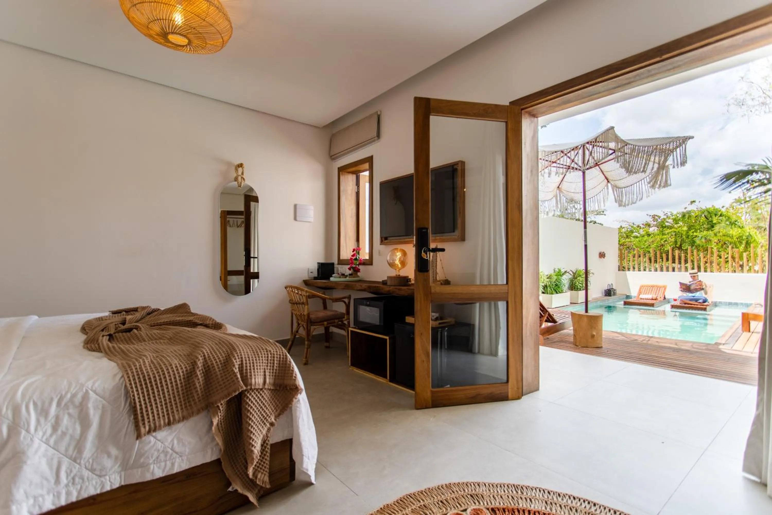 Patio, Bed in Villa Odara