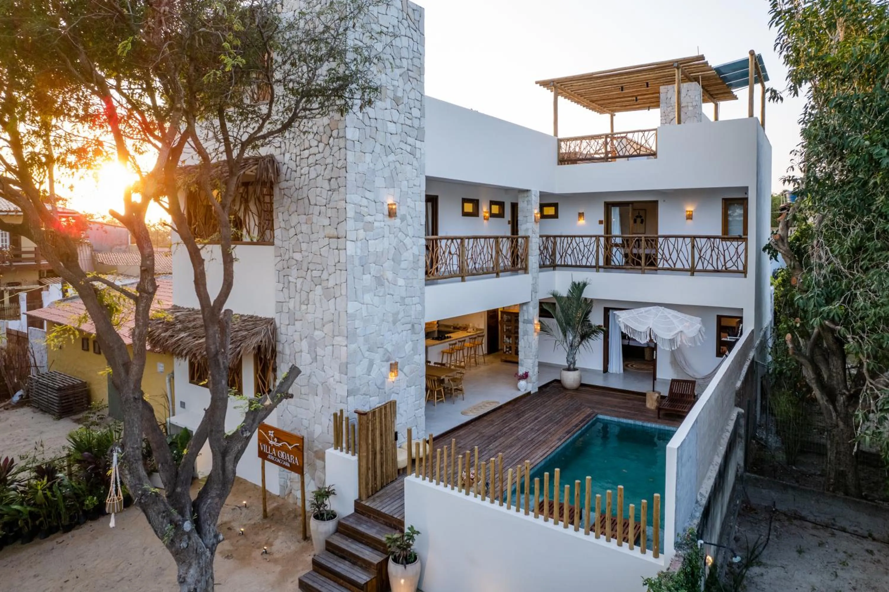 Facade/entrance in Villa Odara