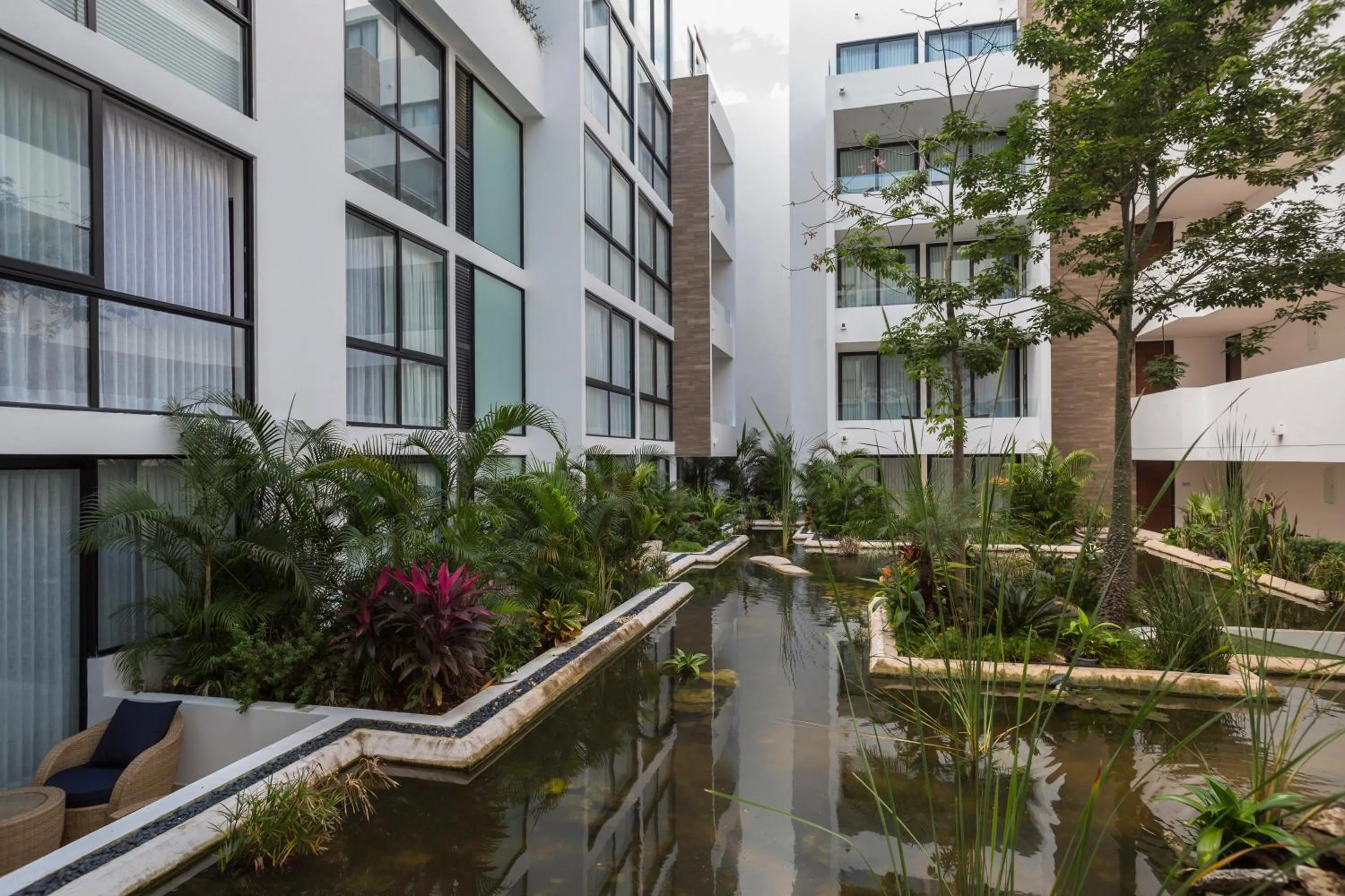 Garden in Anah Suites