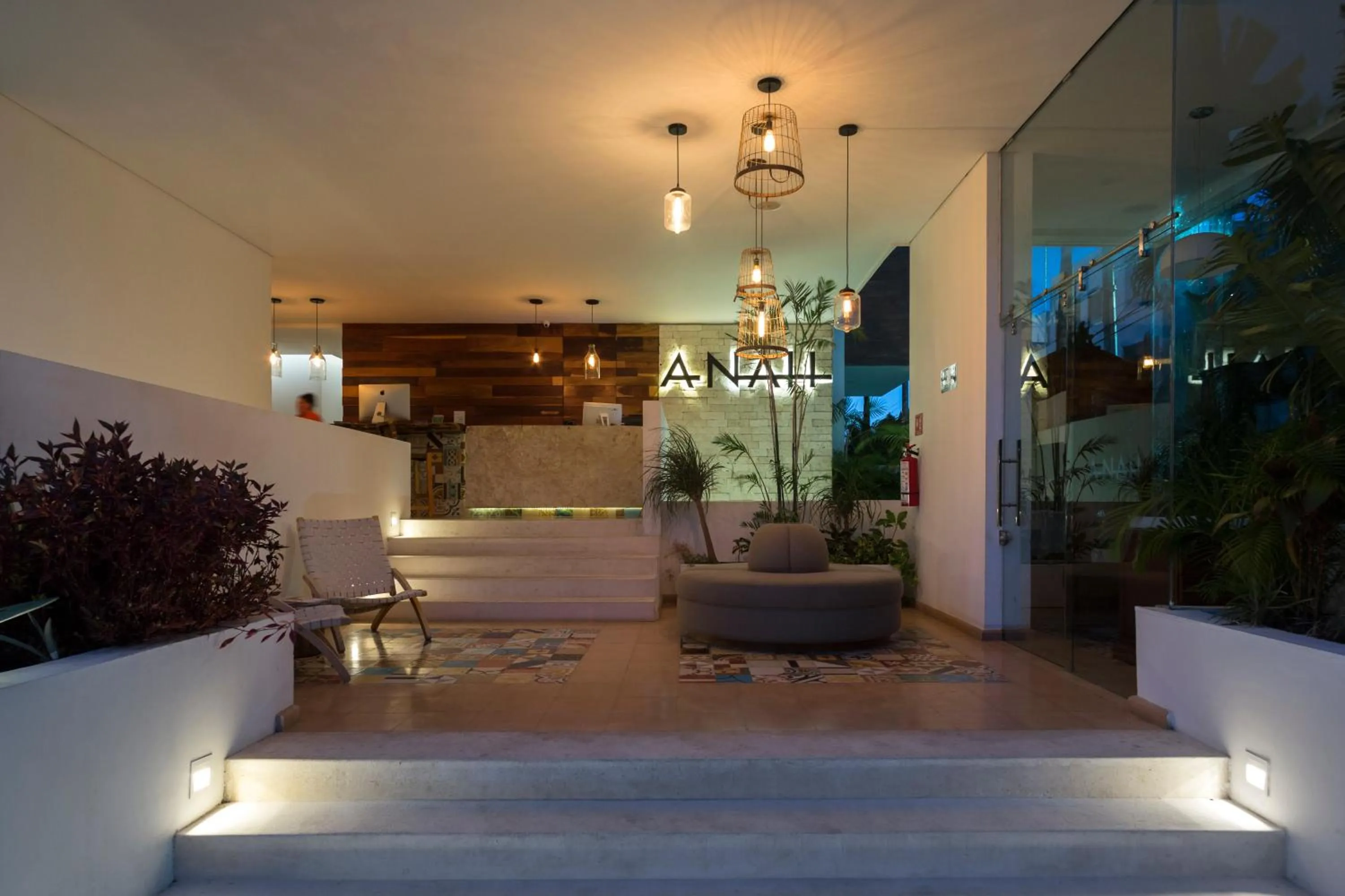 Facade/entrance in Anah Suites