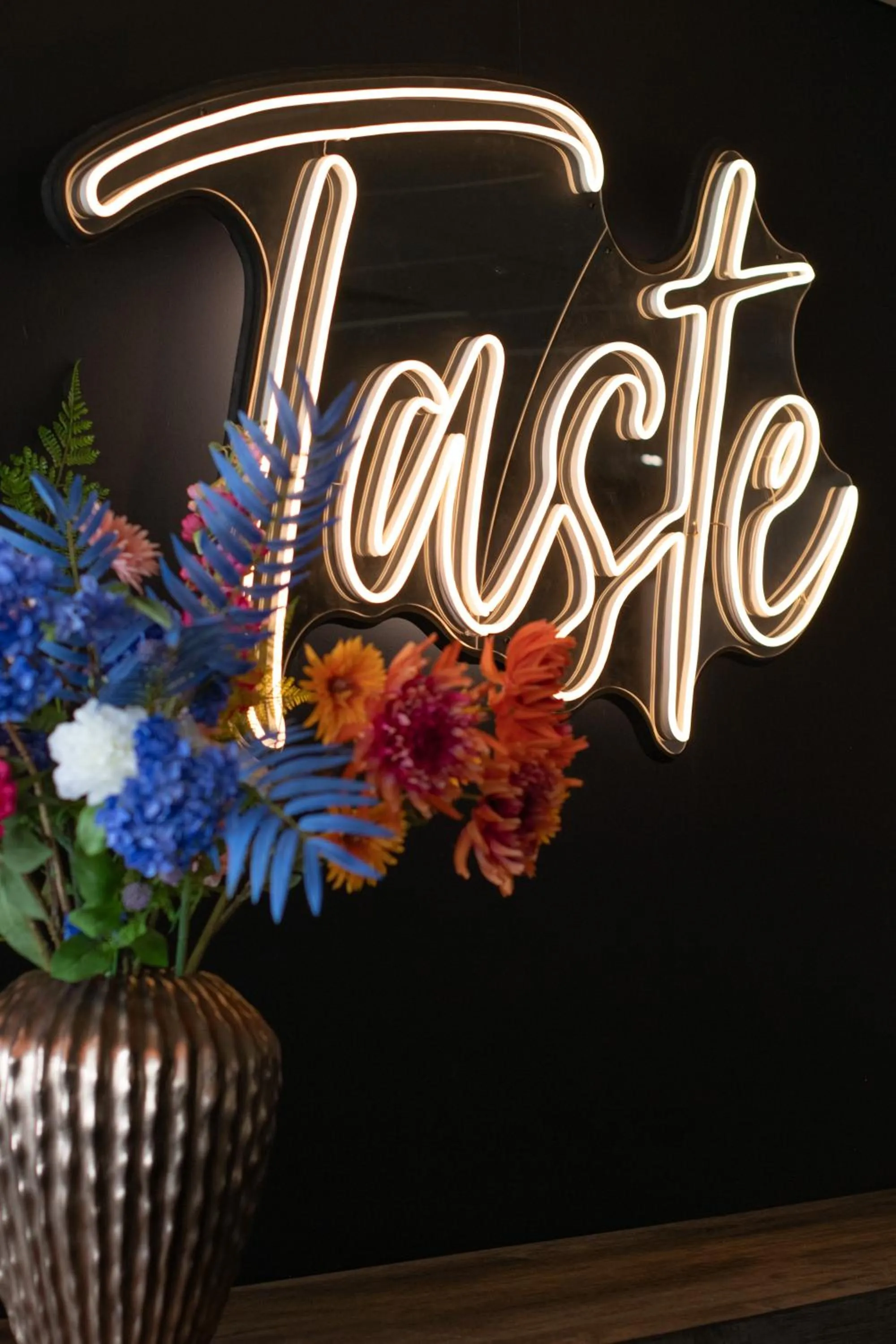 Restaurant/places to eat in Churchill hotel Terneuzen