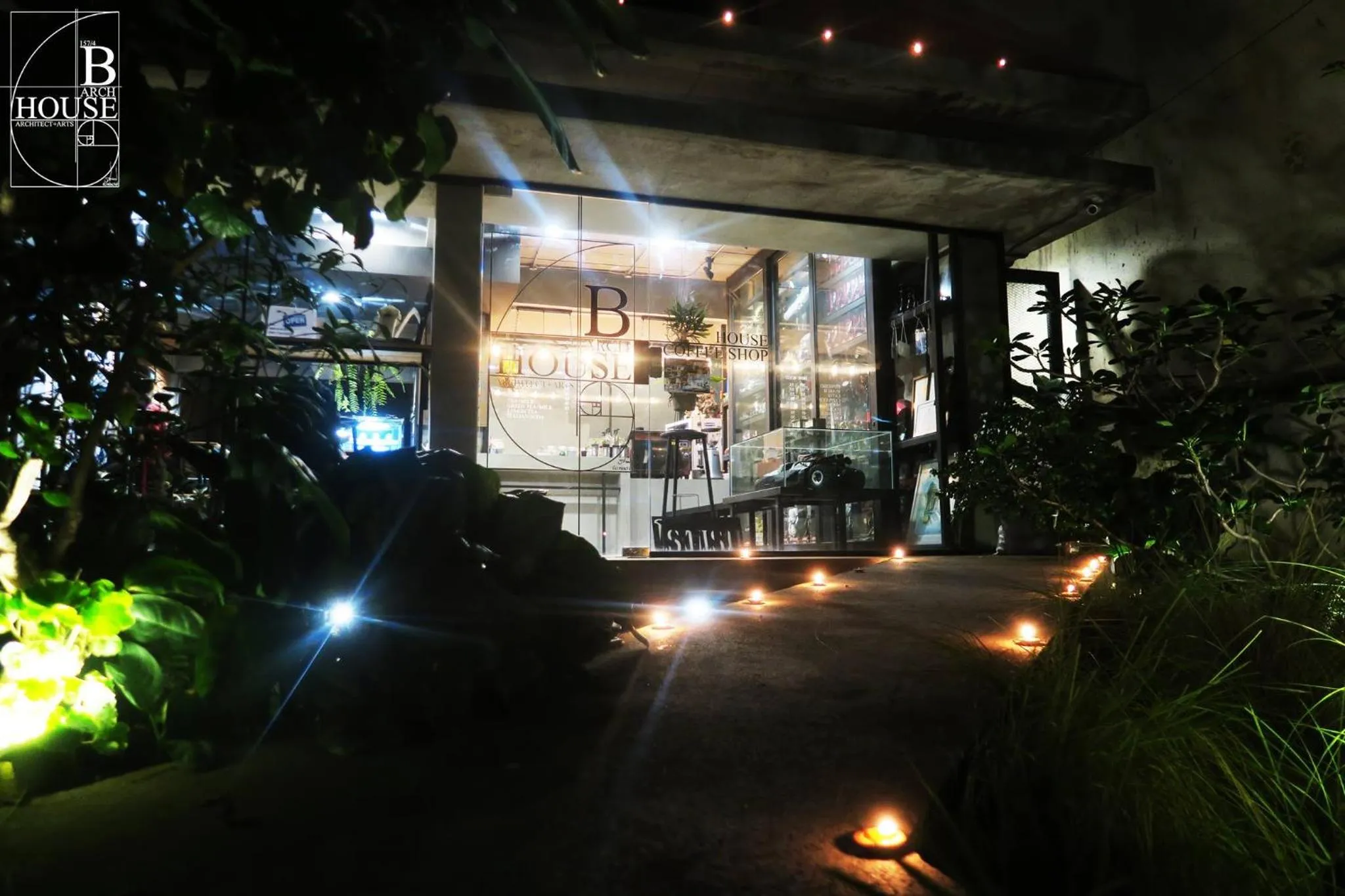 Property building in B Arch House Hotel and Cafe ll NO PARKING ll