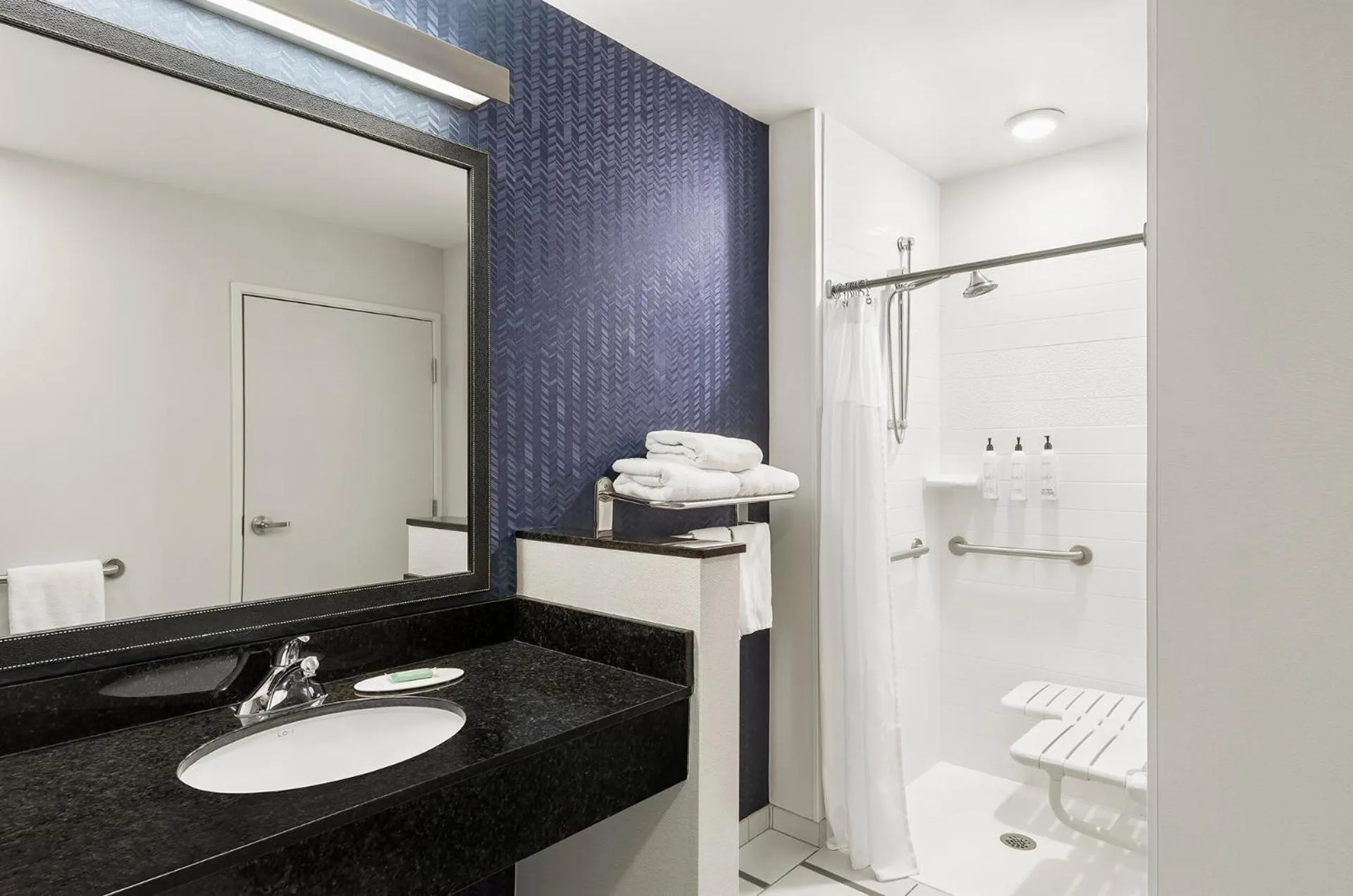 Fairfield Inn & Suites by Marriott St. Paul Northeast