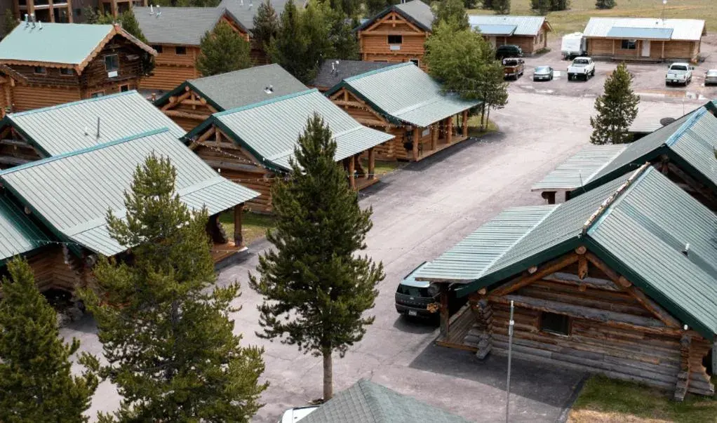 Lionhead Trail Cabin in Hibernation Station Lionhead Trail Cabin in Hibernation Station