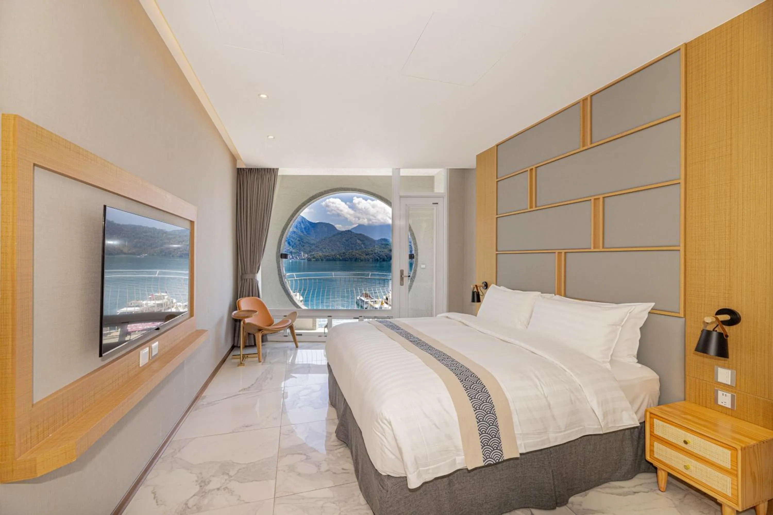 Bedroom, Bed in Sun Moon Lake Apollo Resort Hotel