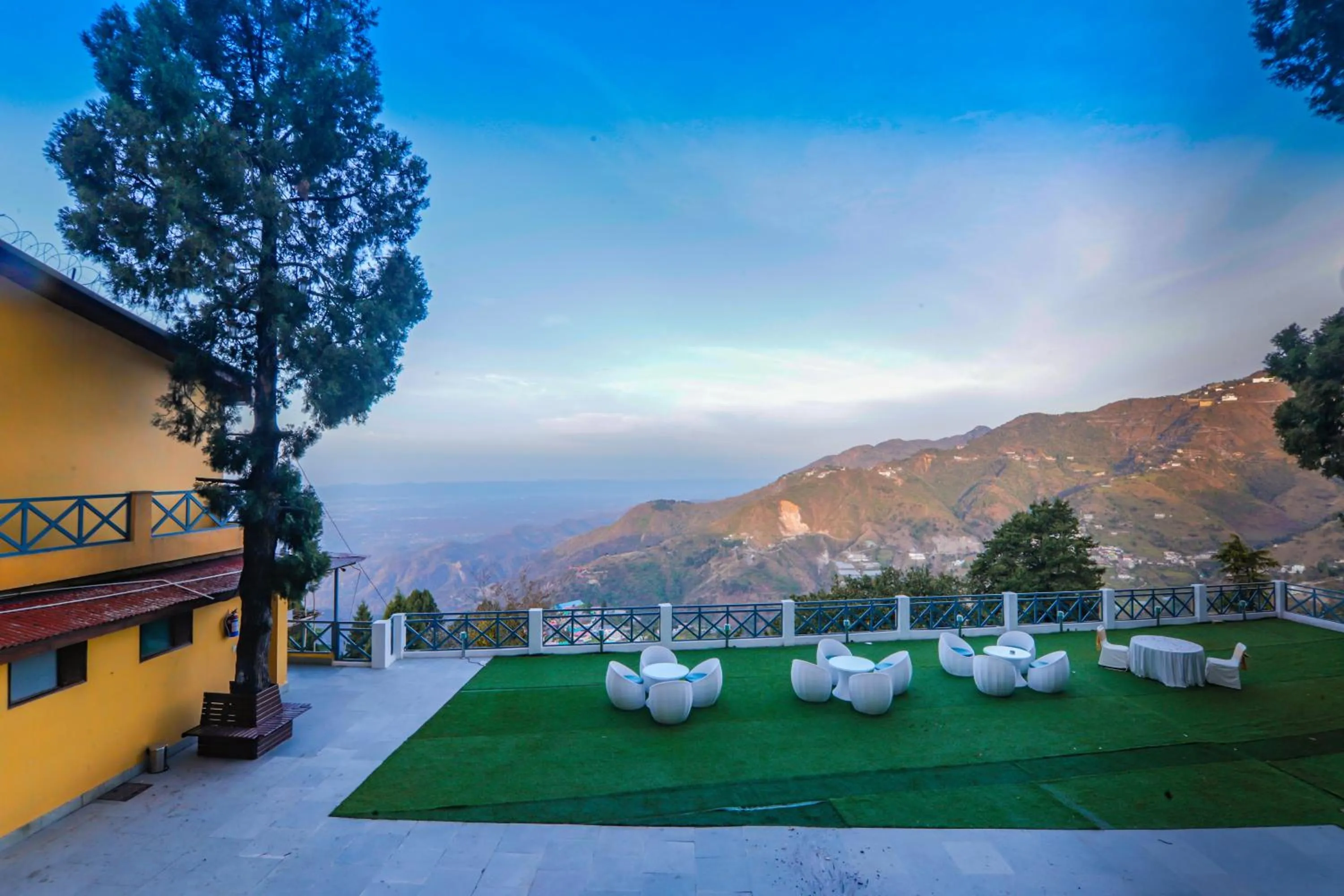 Garden in Green N Breeze Resorts Mussoorie