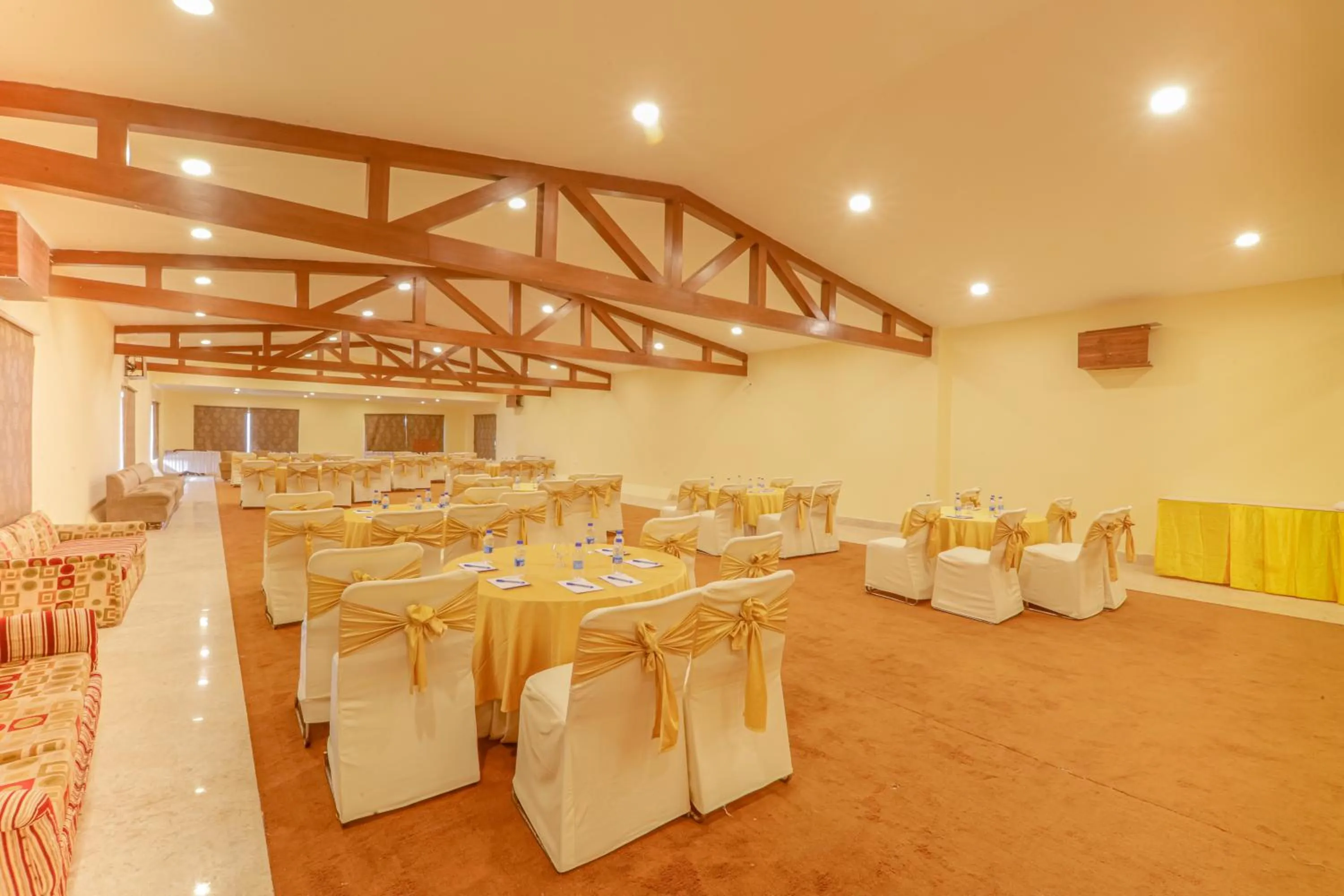 Banquet/Function facilities in Green N Breeze Resorts Mussoorie