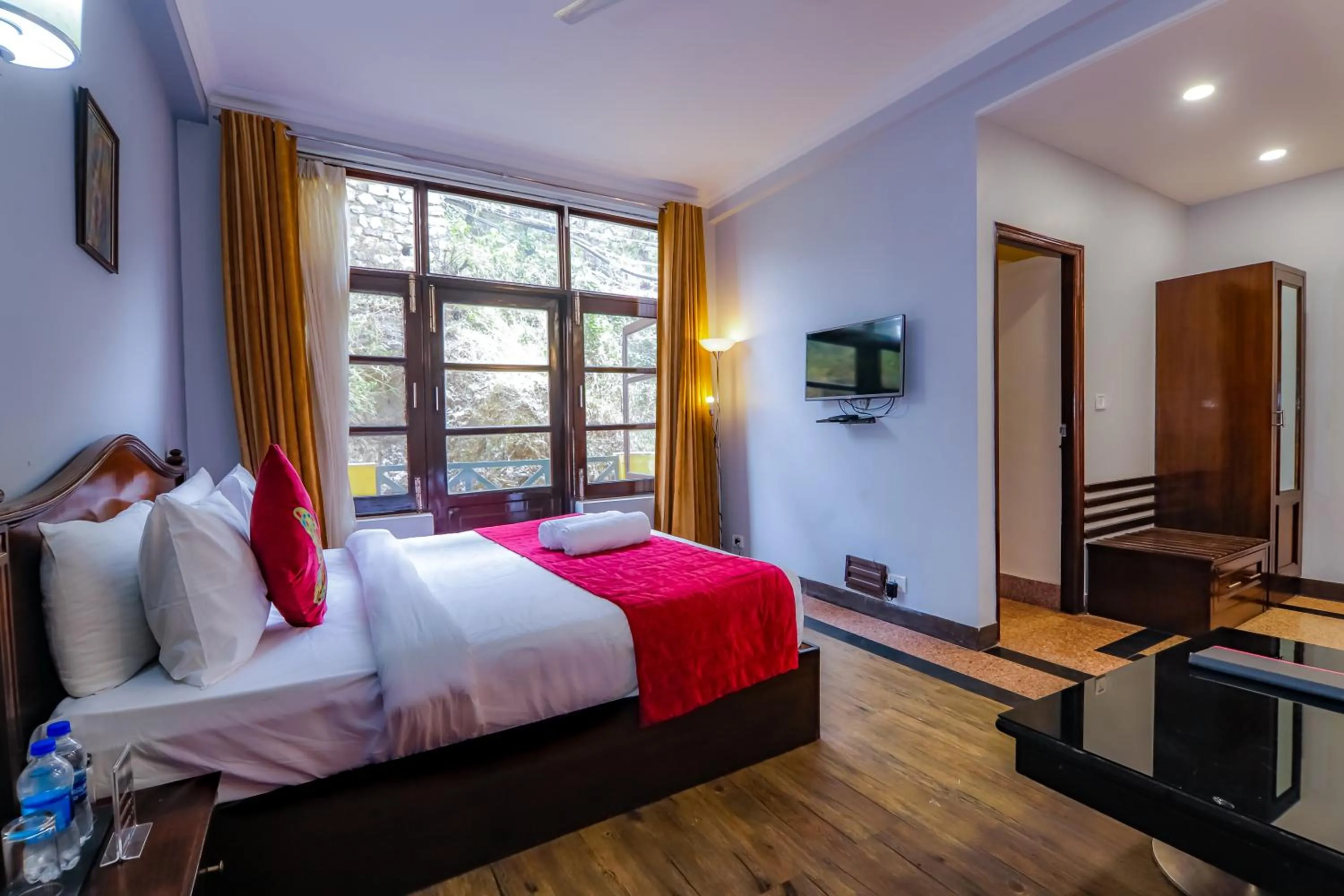 Bed in Green N Breeze Resorts Mussoorie