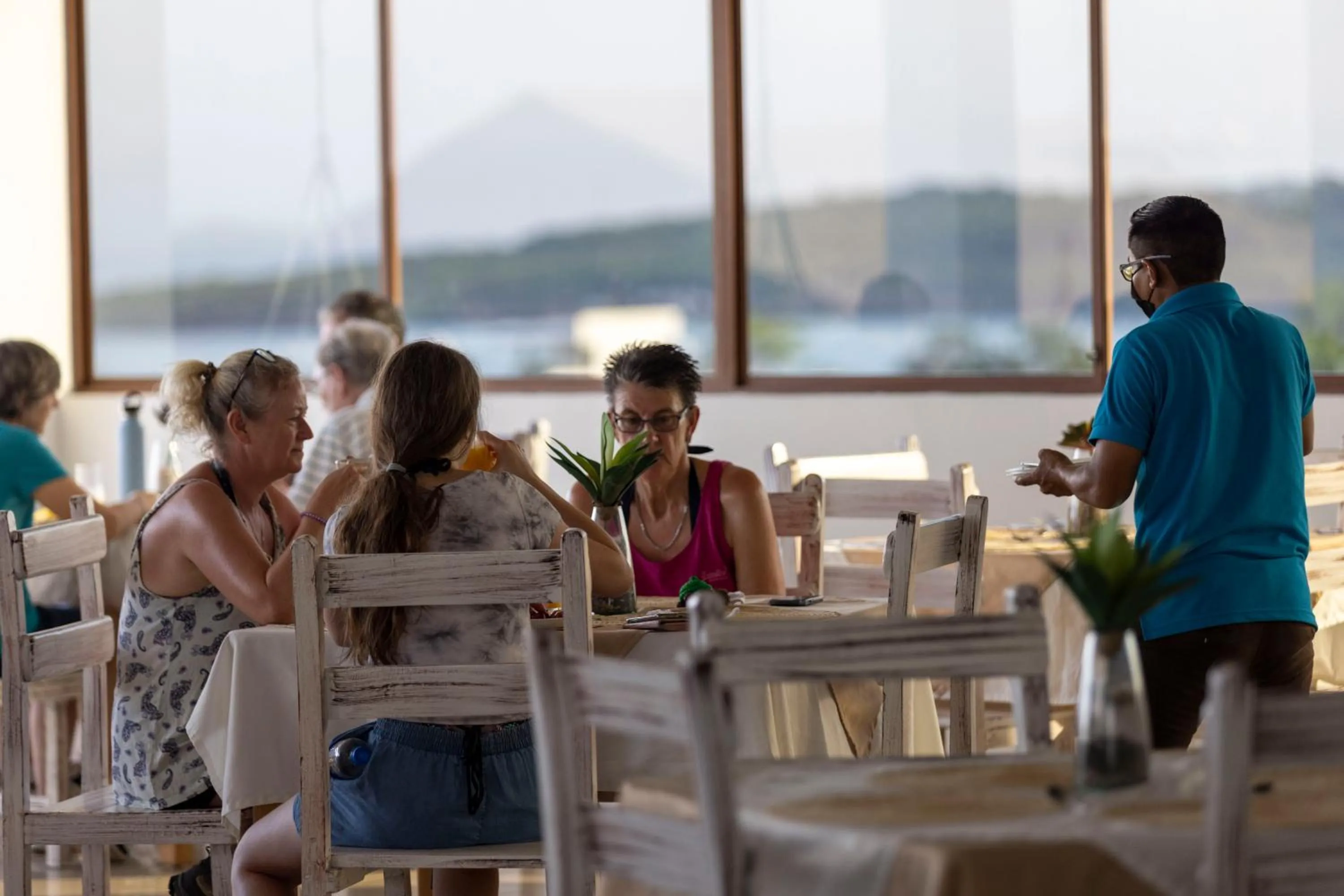 Restaurant/places to eat in Hotel Galapagos Planet