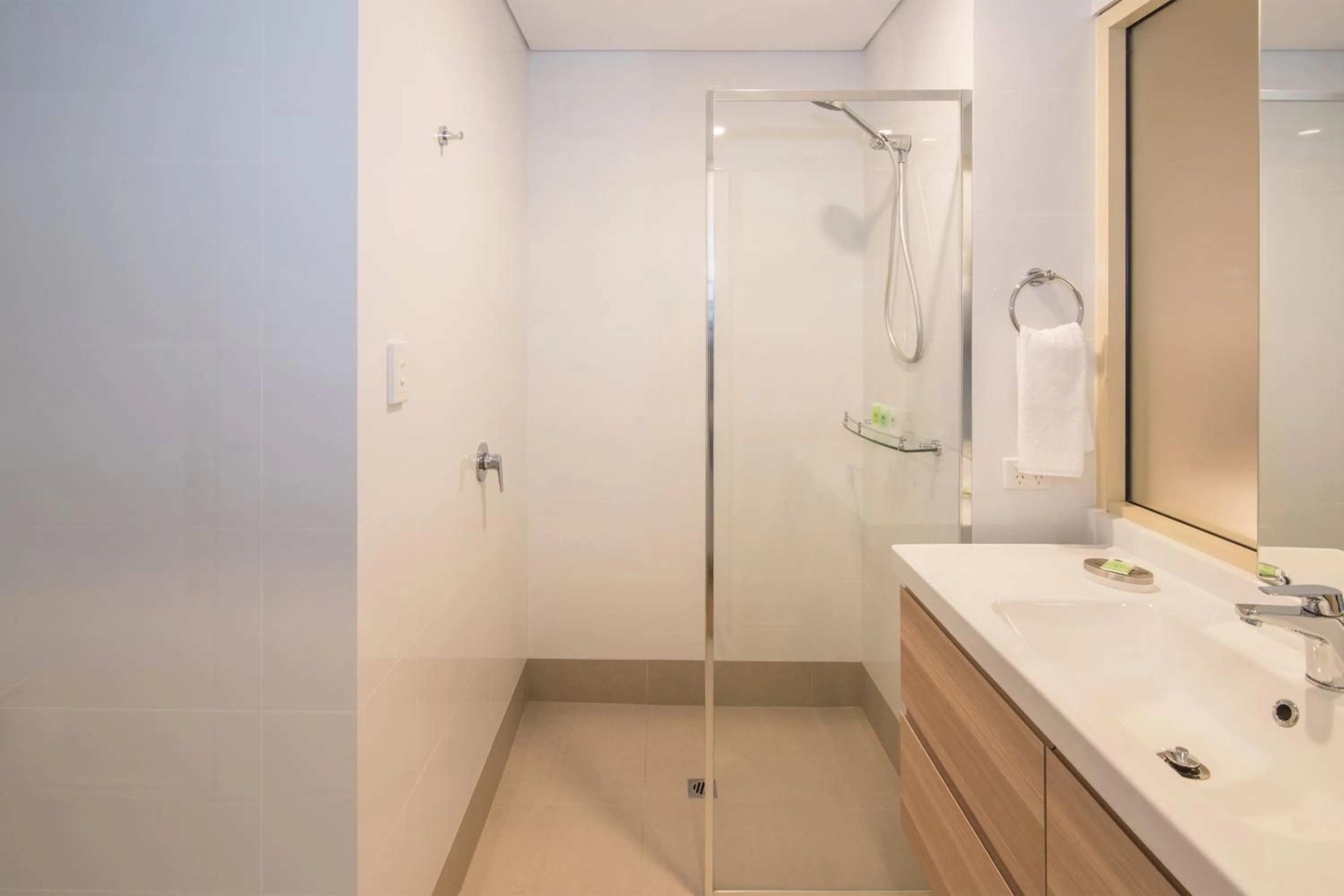 Bathroom in Canal Rocks Beachfront Apartments