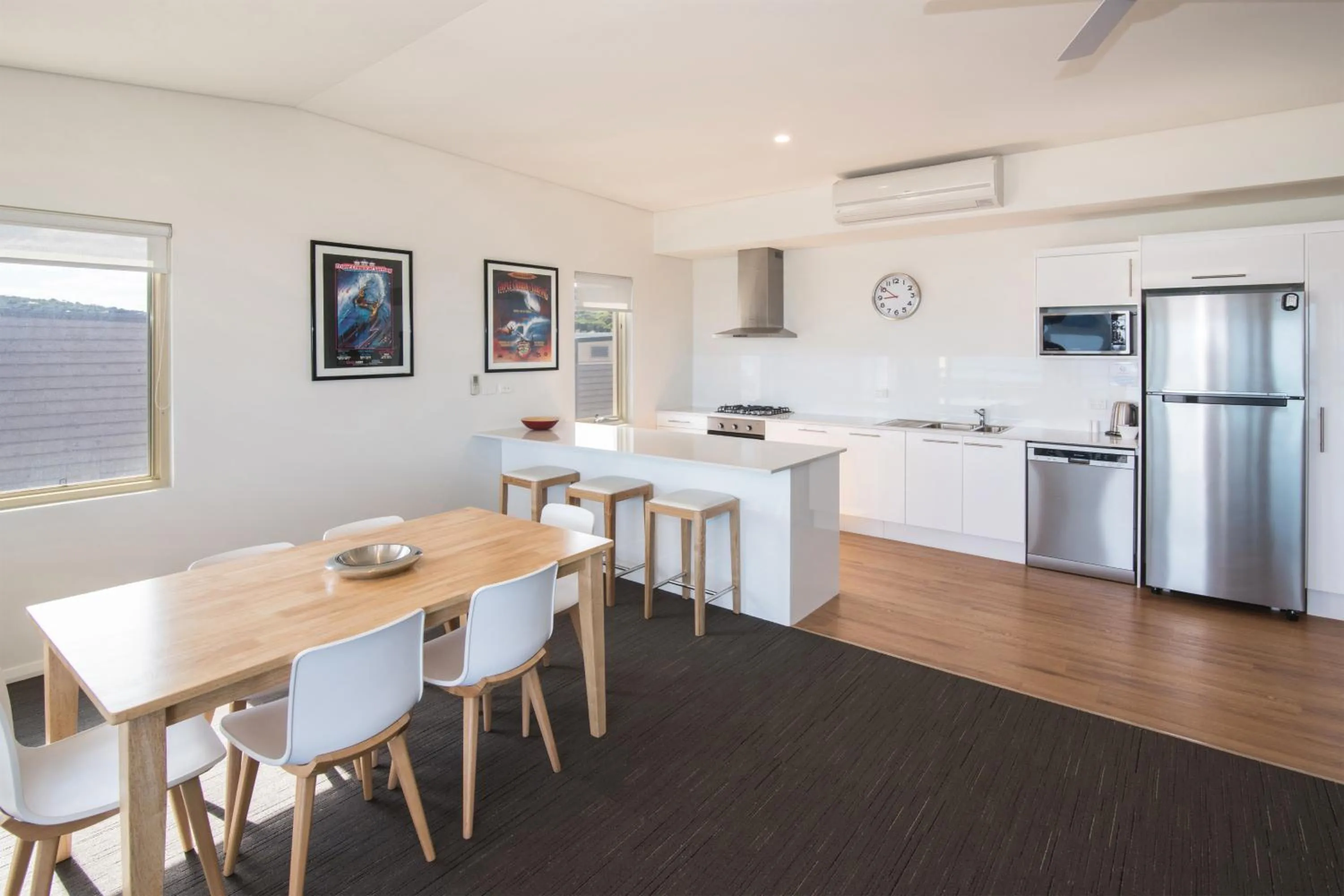 Kitchen or kitchenette in Canal Rocks Beachfront Apartments