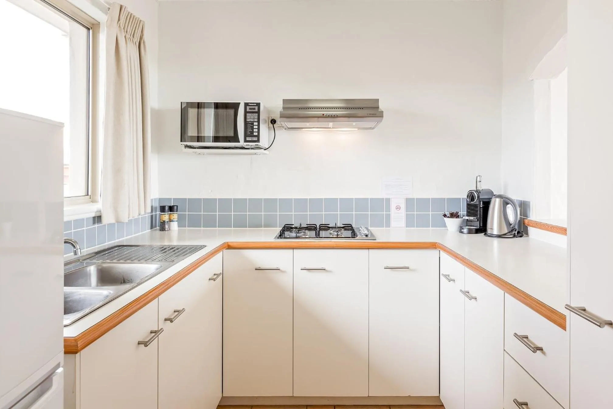 Canal Rocks Beachfront Apartments