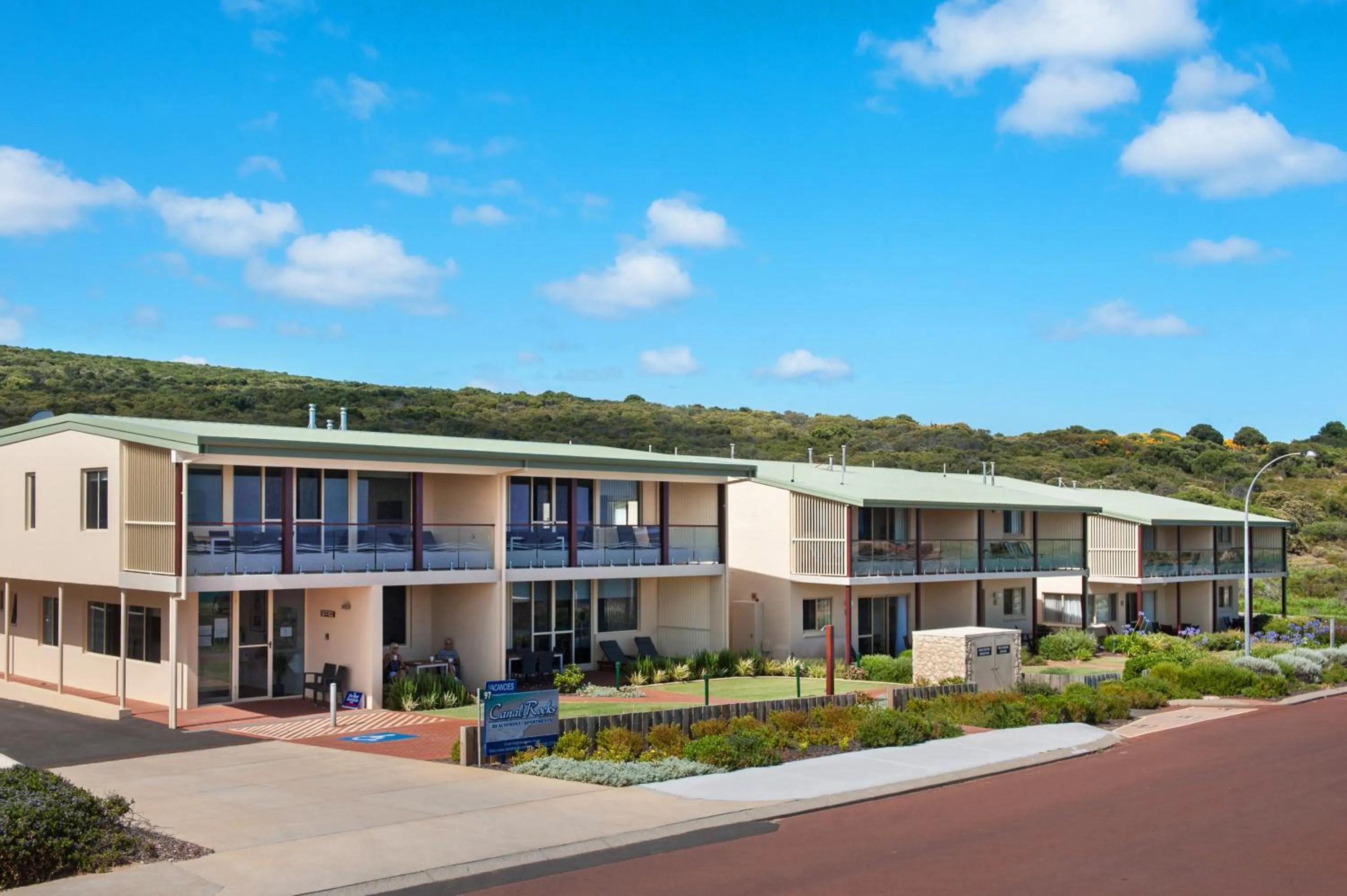 Facade/entrance in Canal Rocks Beachfront Apartments