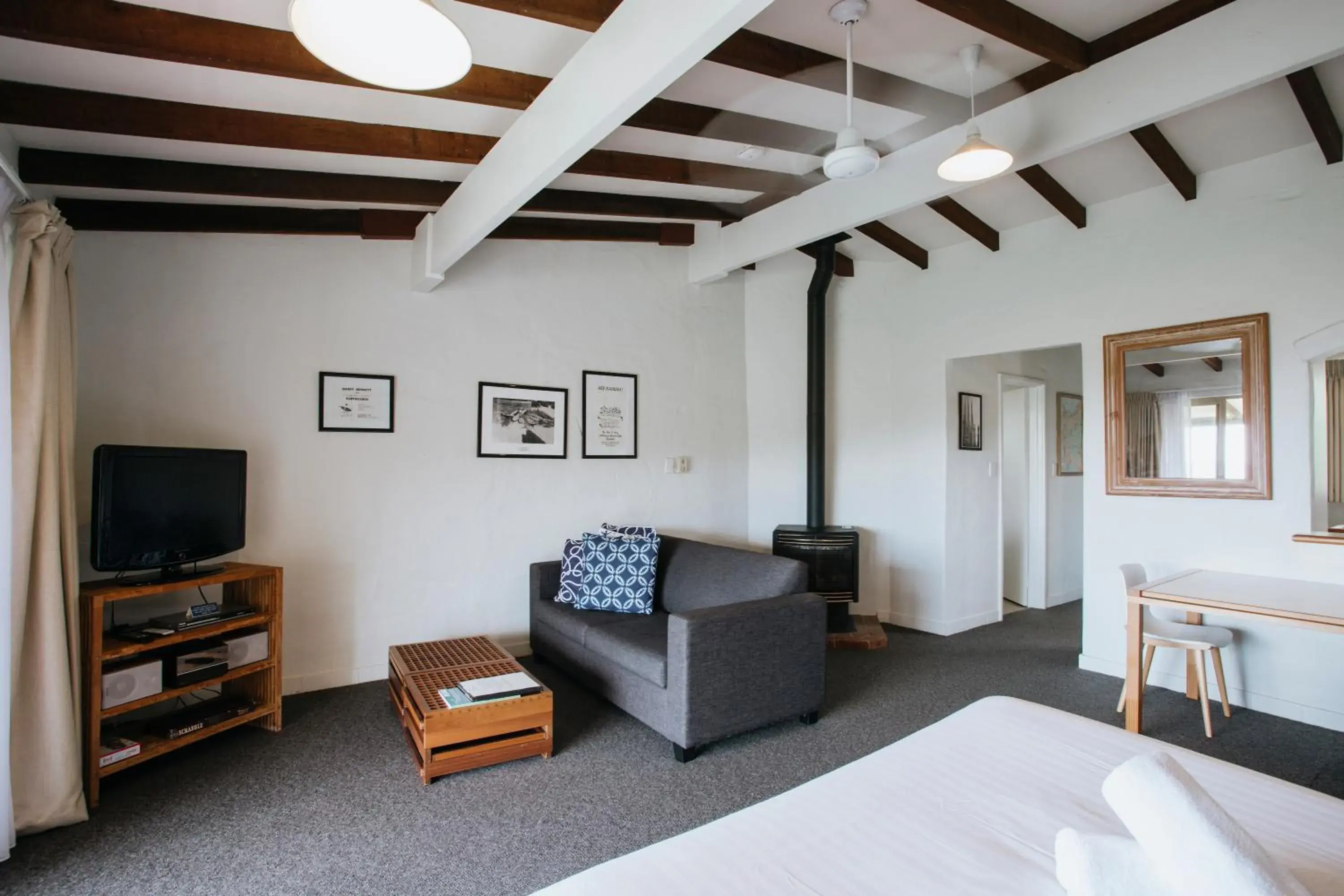 Studio Apartment Oceanview in Canal Rocks Beachfront Apartments Studio Apartment Oceanview in Canal Rocks Beachfront Apartments