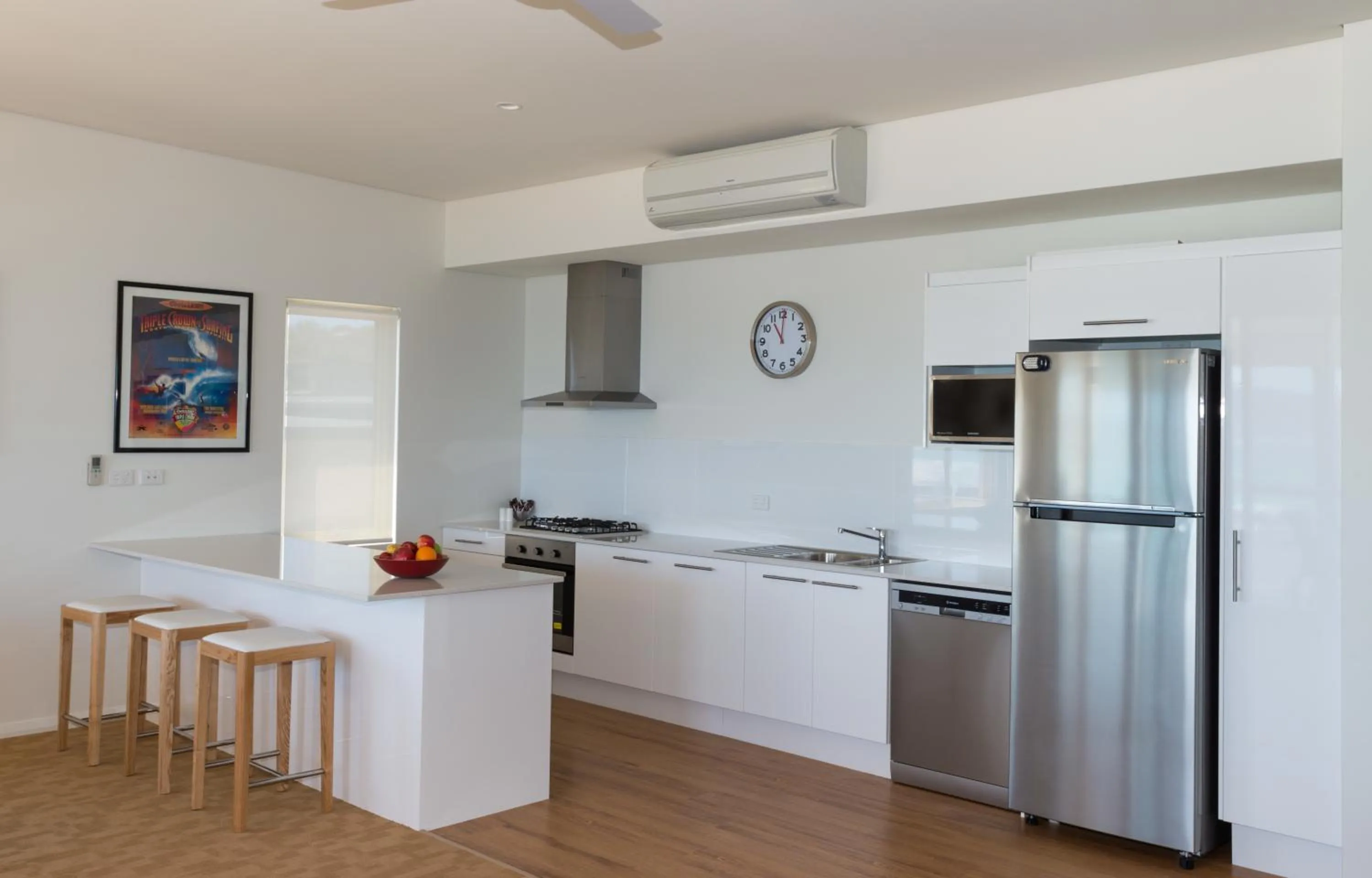 Kitchen or kitchenette in Canal Rocks Beachfront Apartments