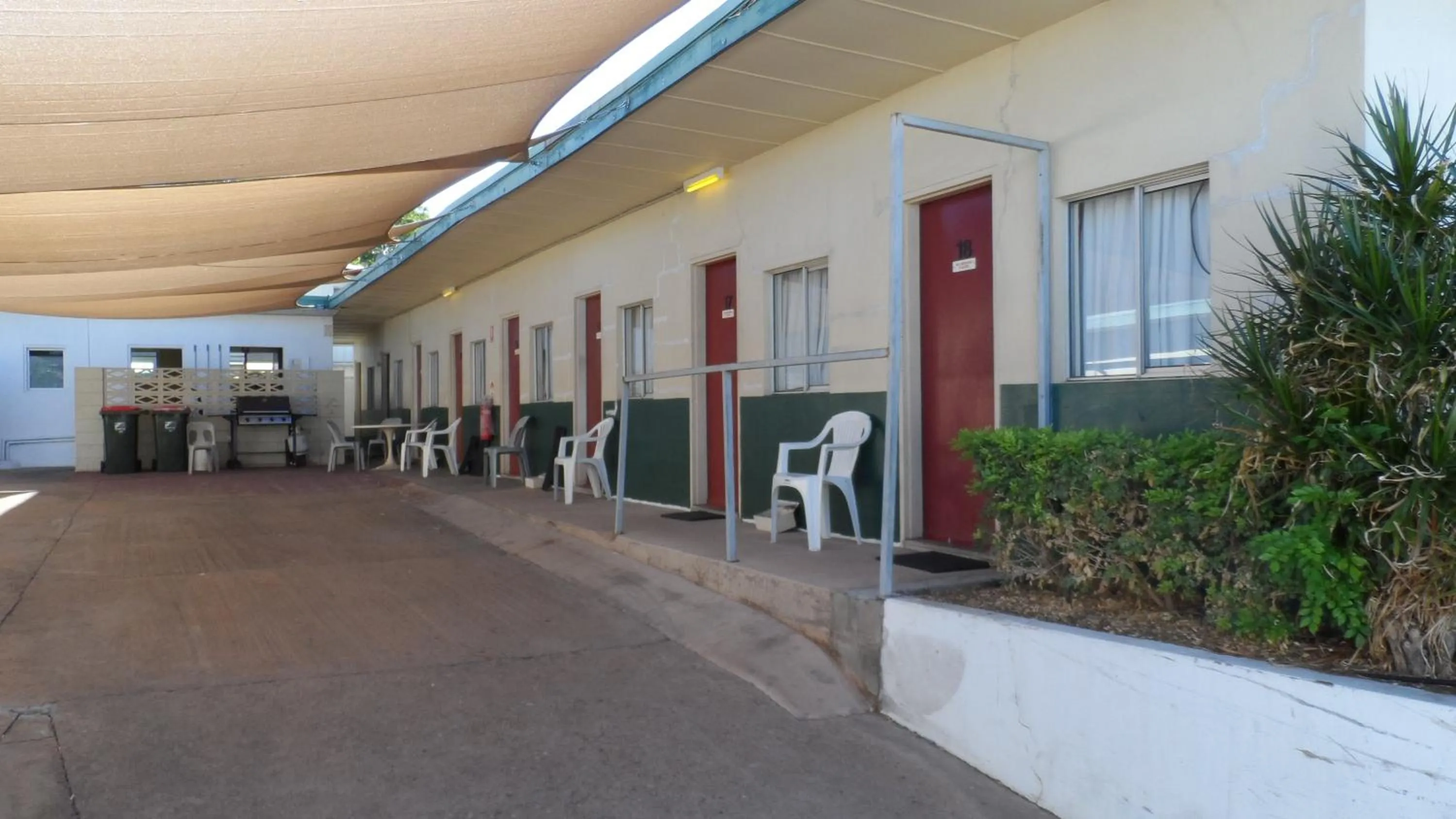 Facade/entrance in Star Inn Accommodation