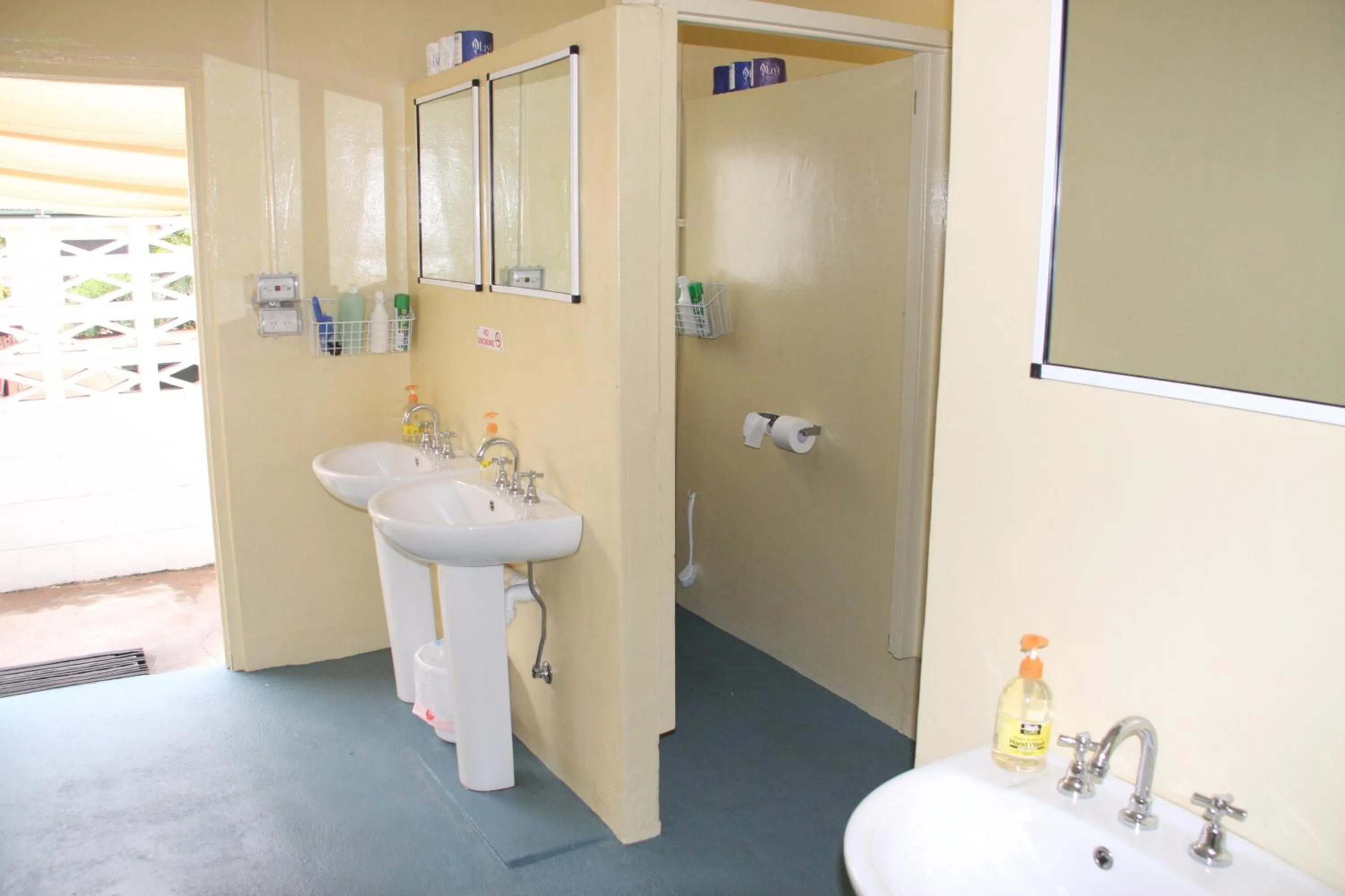 Bathroom in Star Inn Accommodation