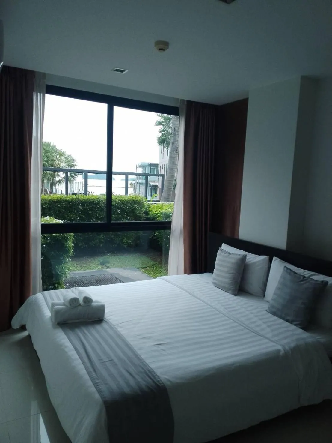 Bedroom, Bed in Panwa Beach Side Beachfront
