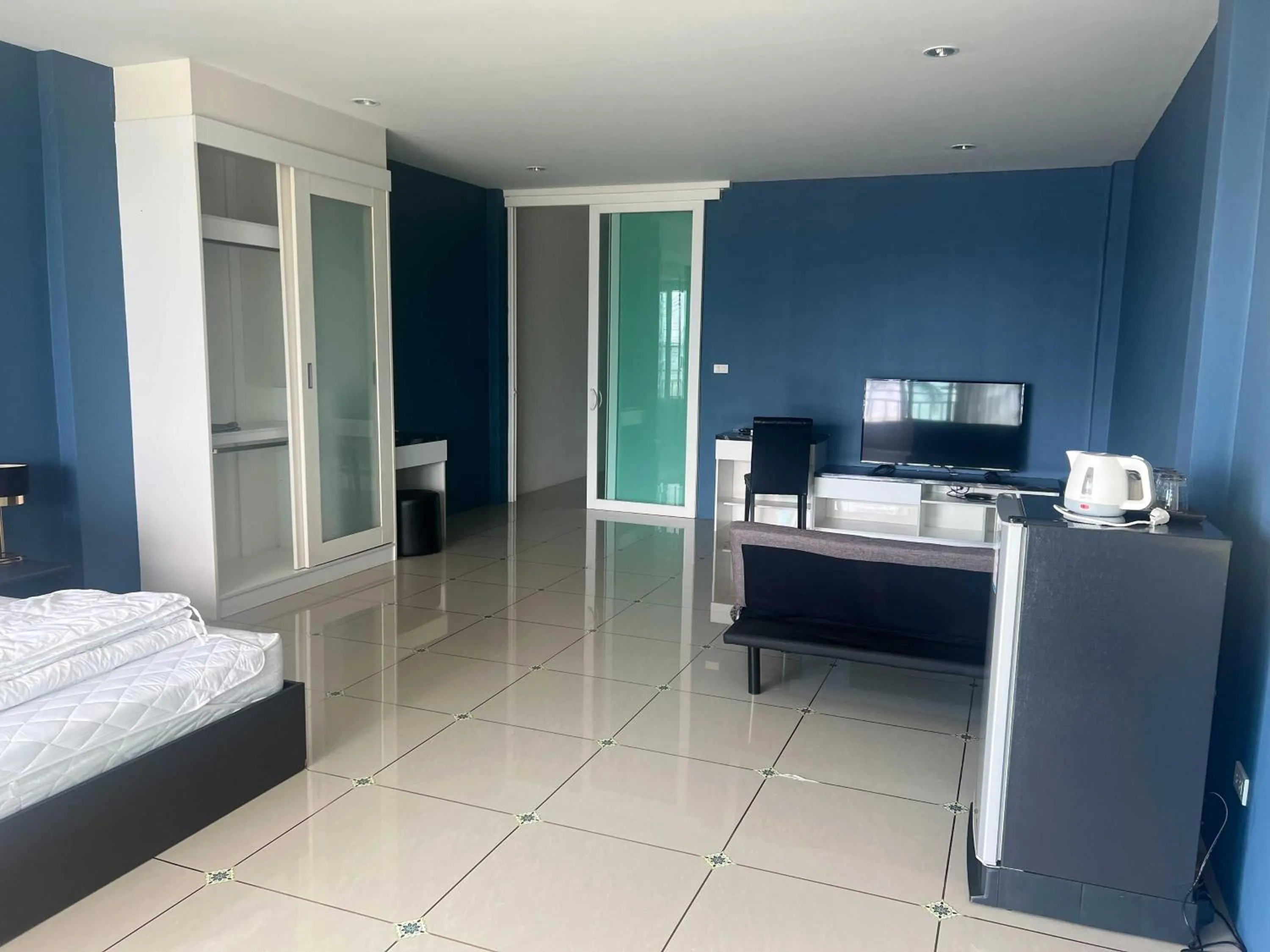 Bed in Panwa Beach Side Beachfront