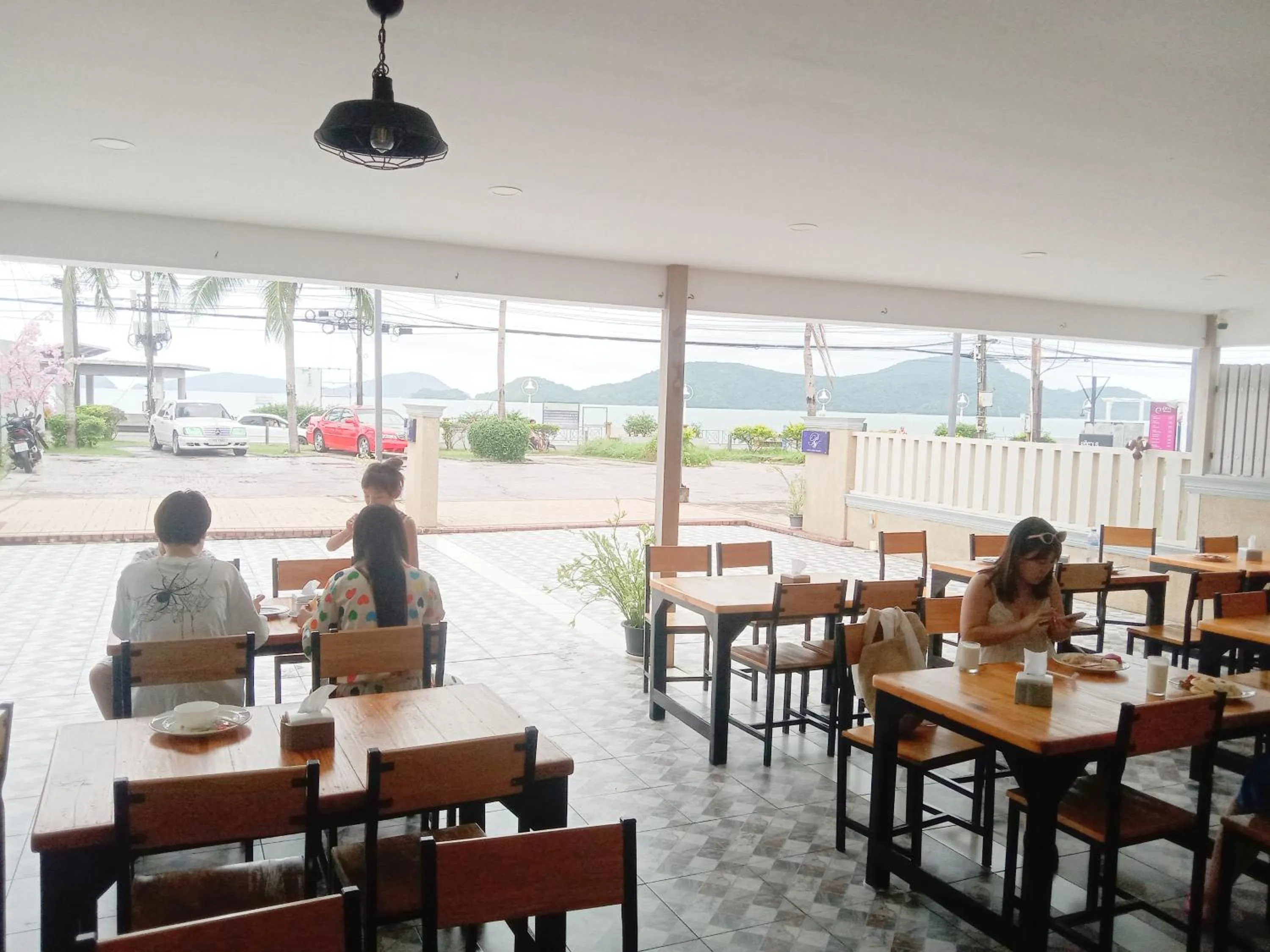 Restaurant/places to eat in Panwa Beach Side Beachfront