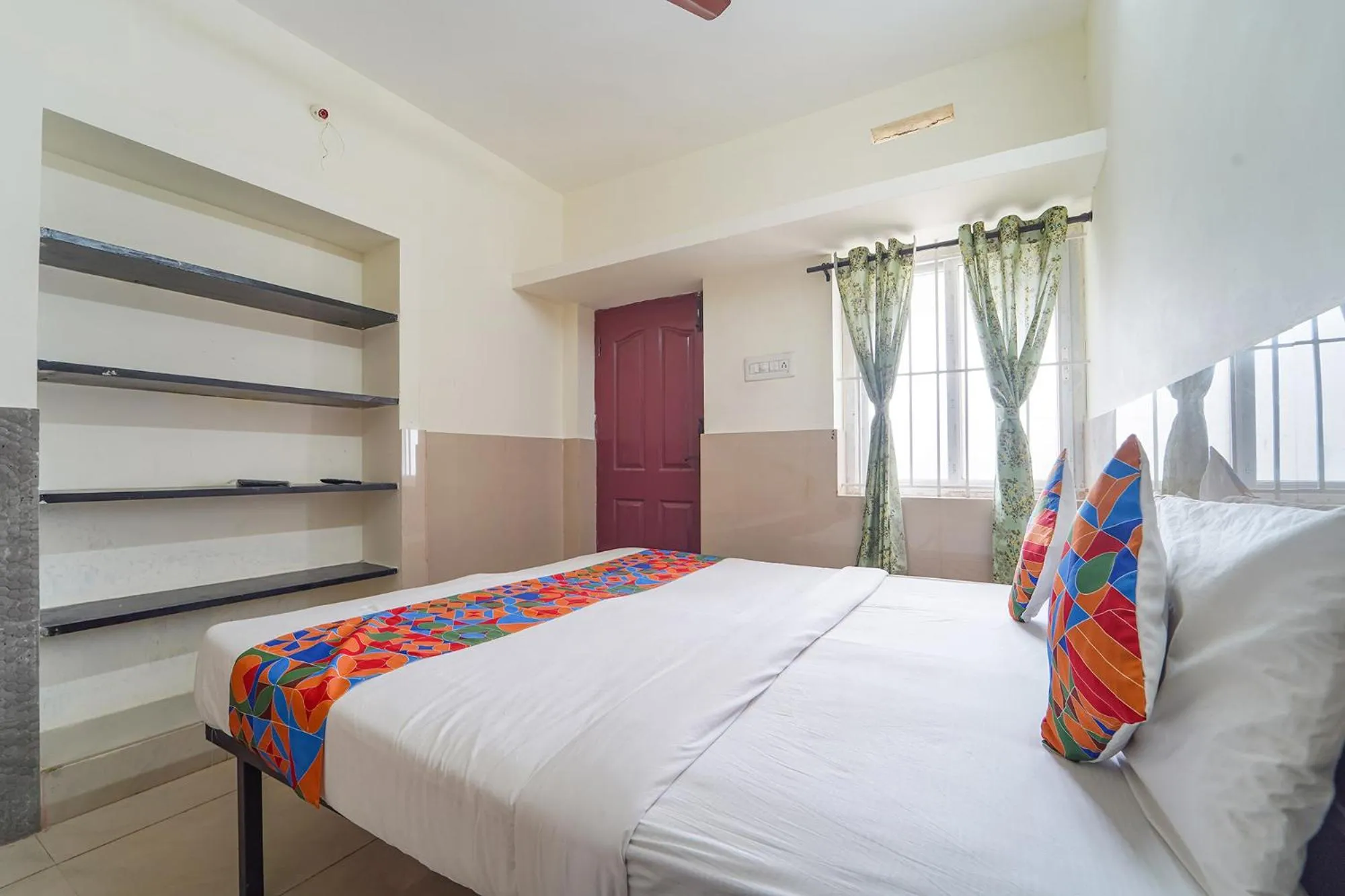 Bed in FabExpress Clover Castle - Nr Coimbatore International Airport