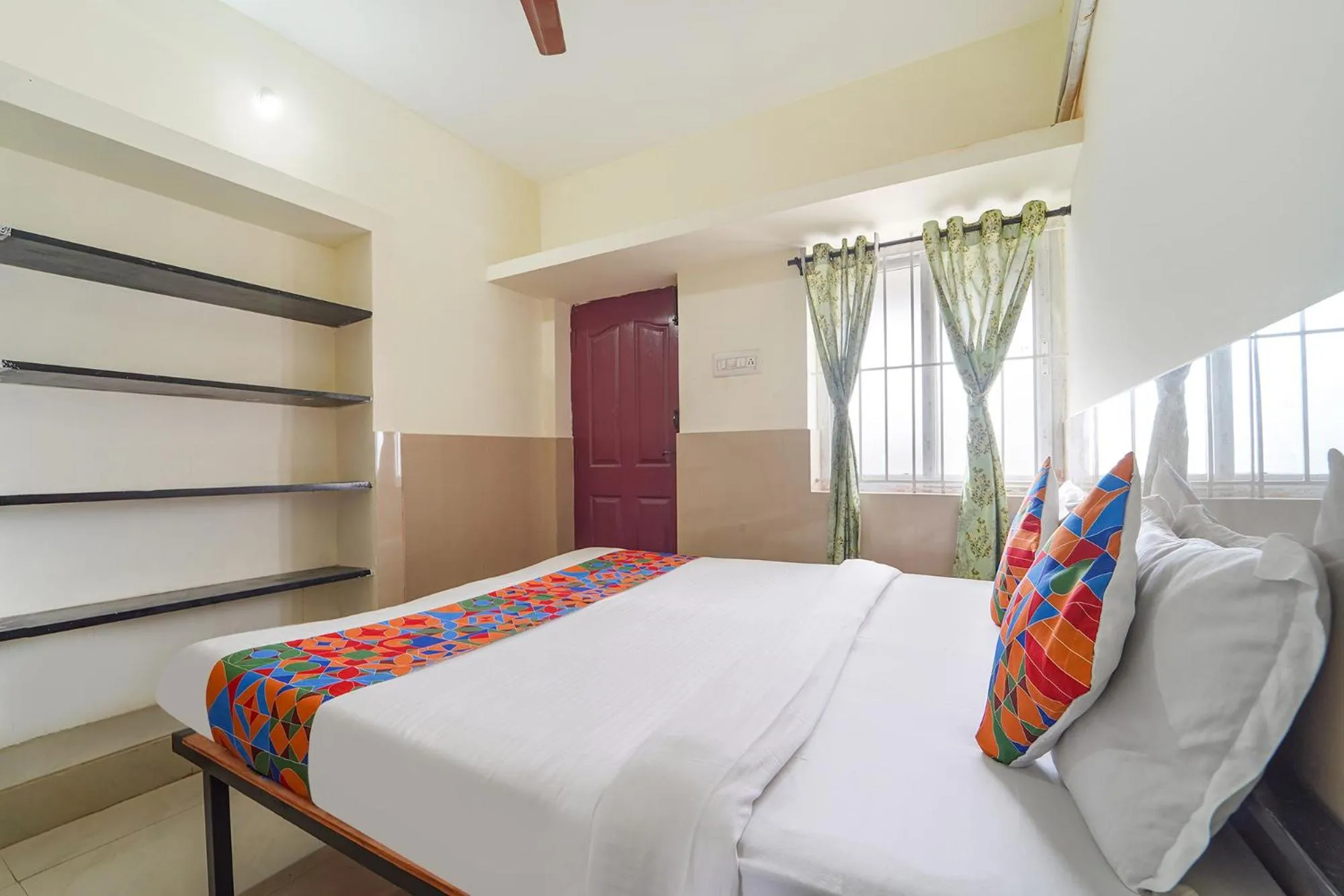 Bed in FabExpress Clover Castle - Nr Coimbatore International Airport