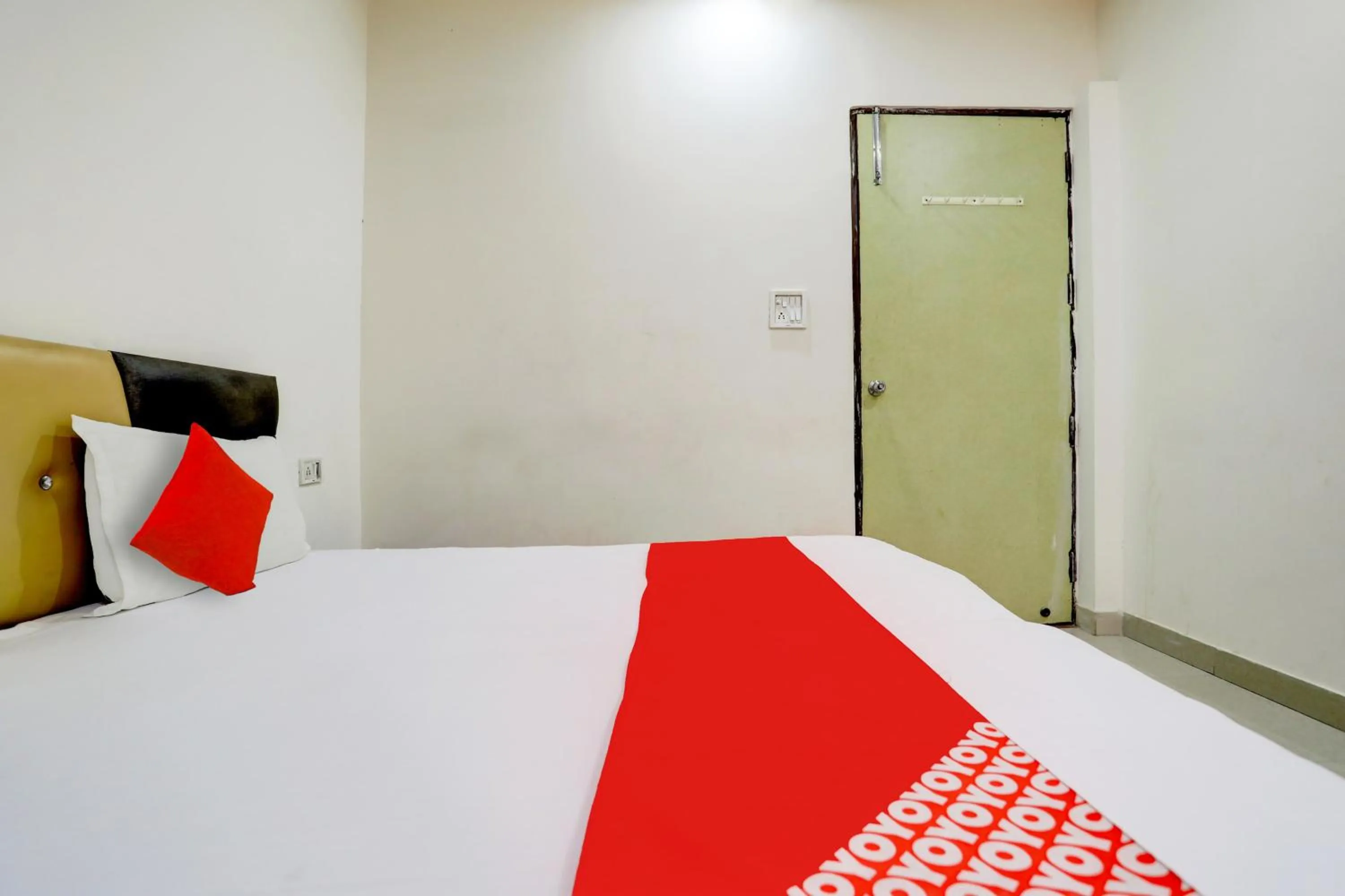 Bedroom, Bed in Hotel O Elibrista