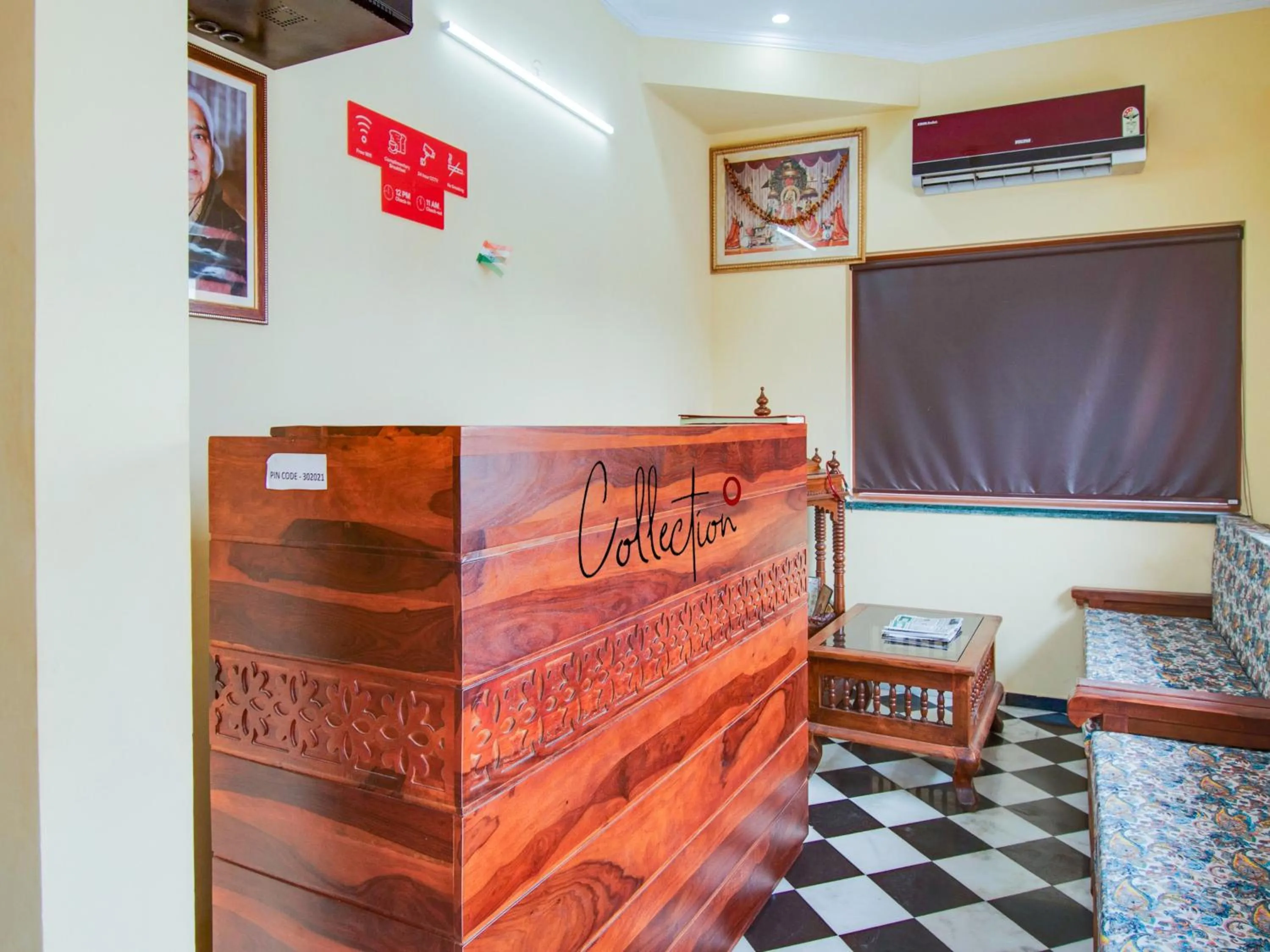 Lobby or reception in OYO Hotel O Omeshwari