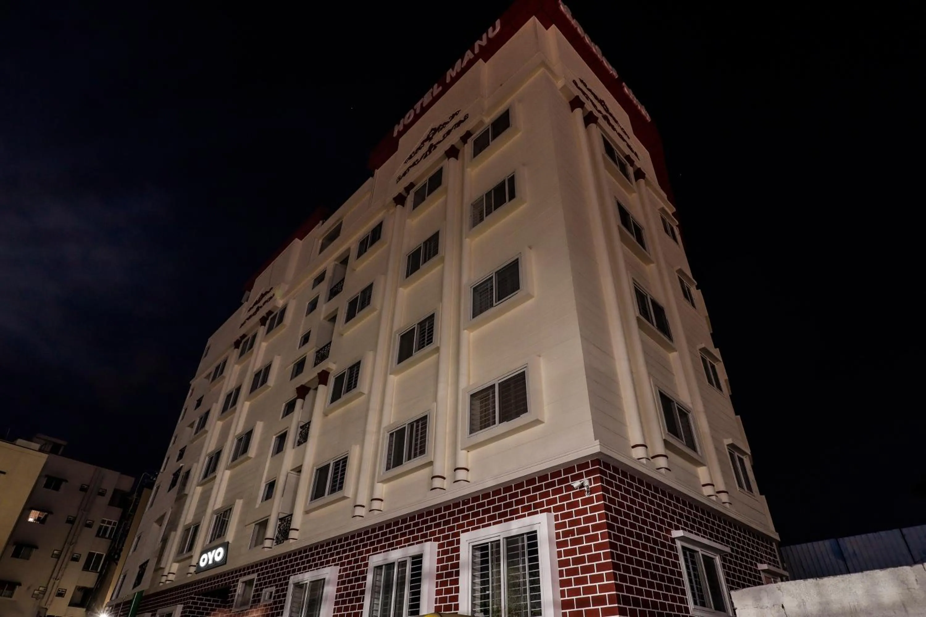 Facade/entrance in Collection O Manu