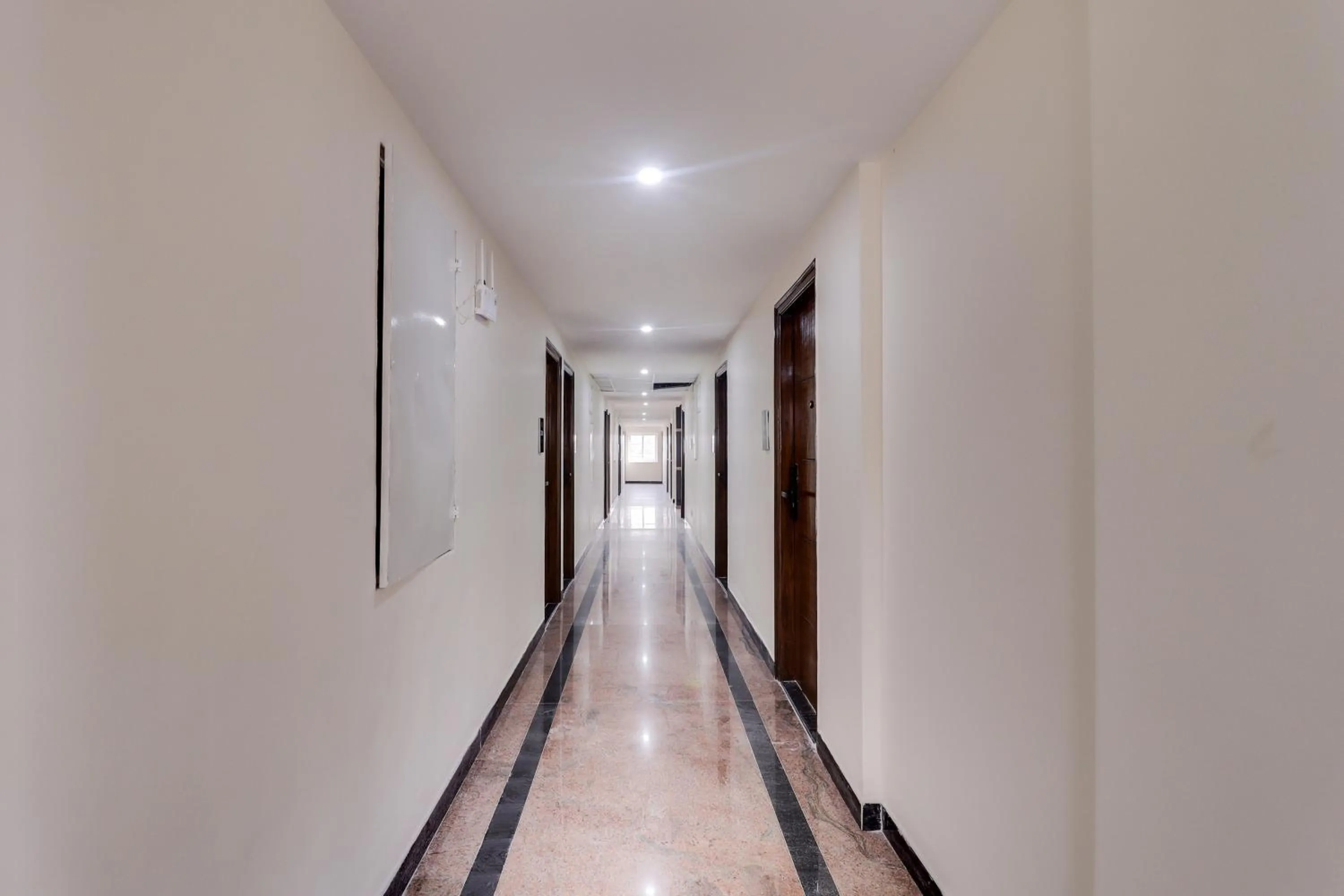 Lobby or reception in Collection O Manu