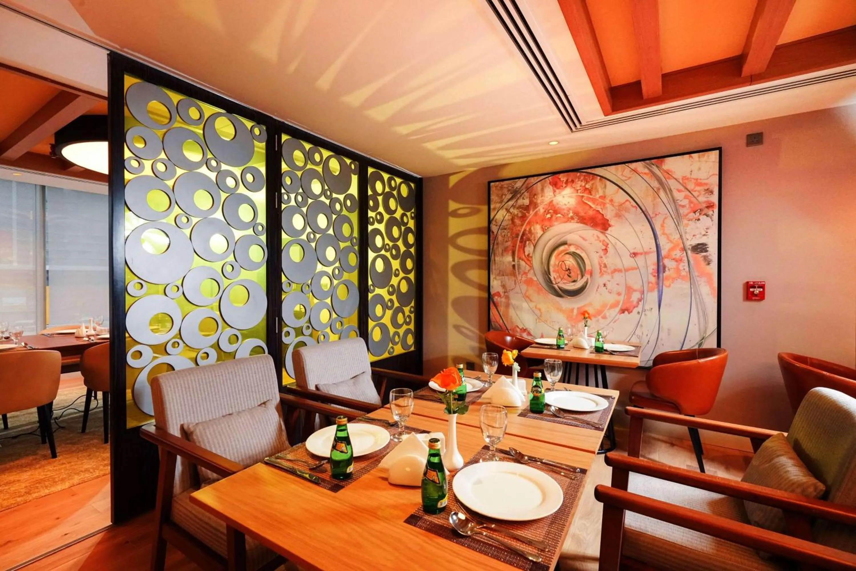 Restaurant/places to eat in Ramada Encore Al Khobar Corniche