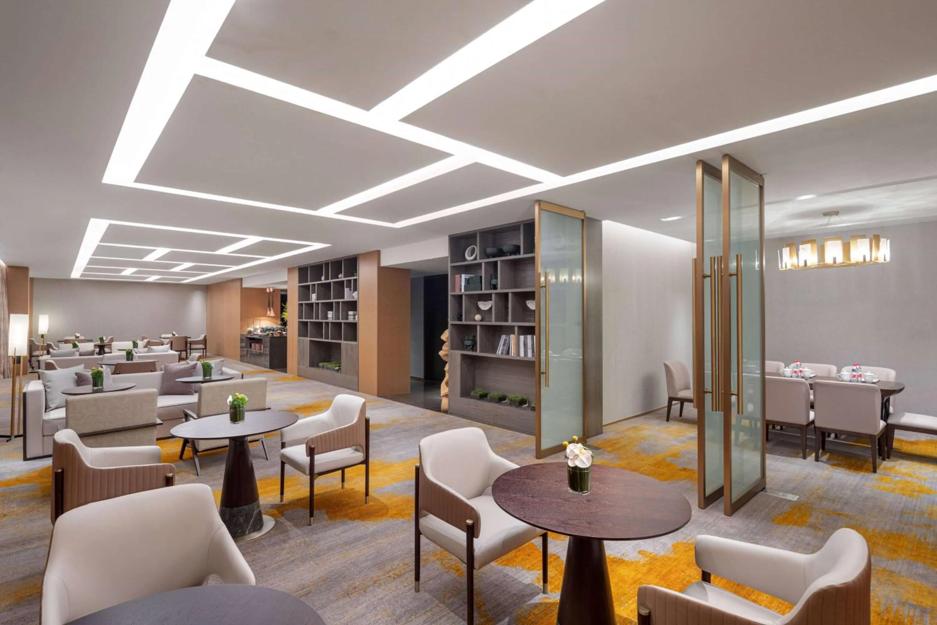 Restaurant/places to eat in Wyndham Taizhou West